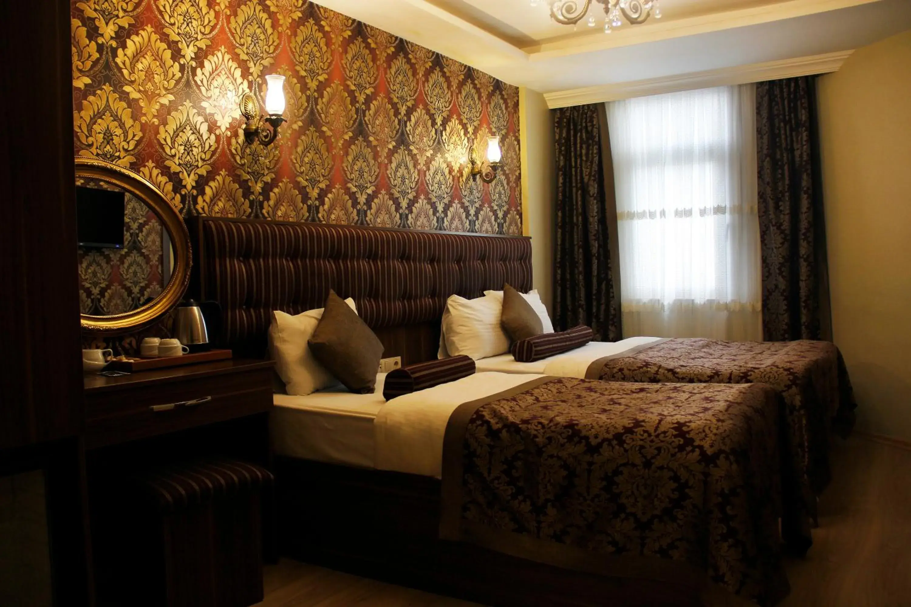 Bedroom, Bed in Marmara Place Old City Hotel