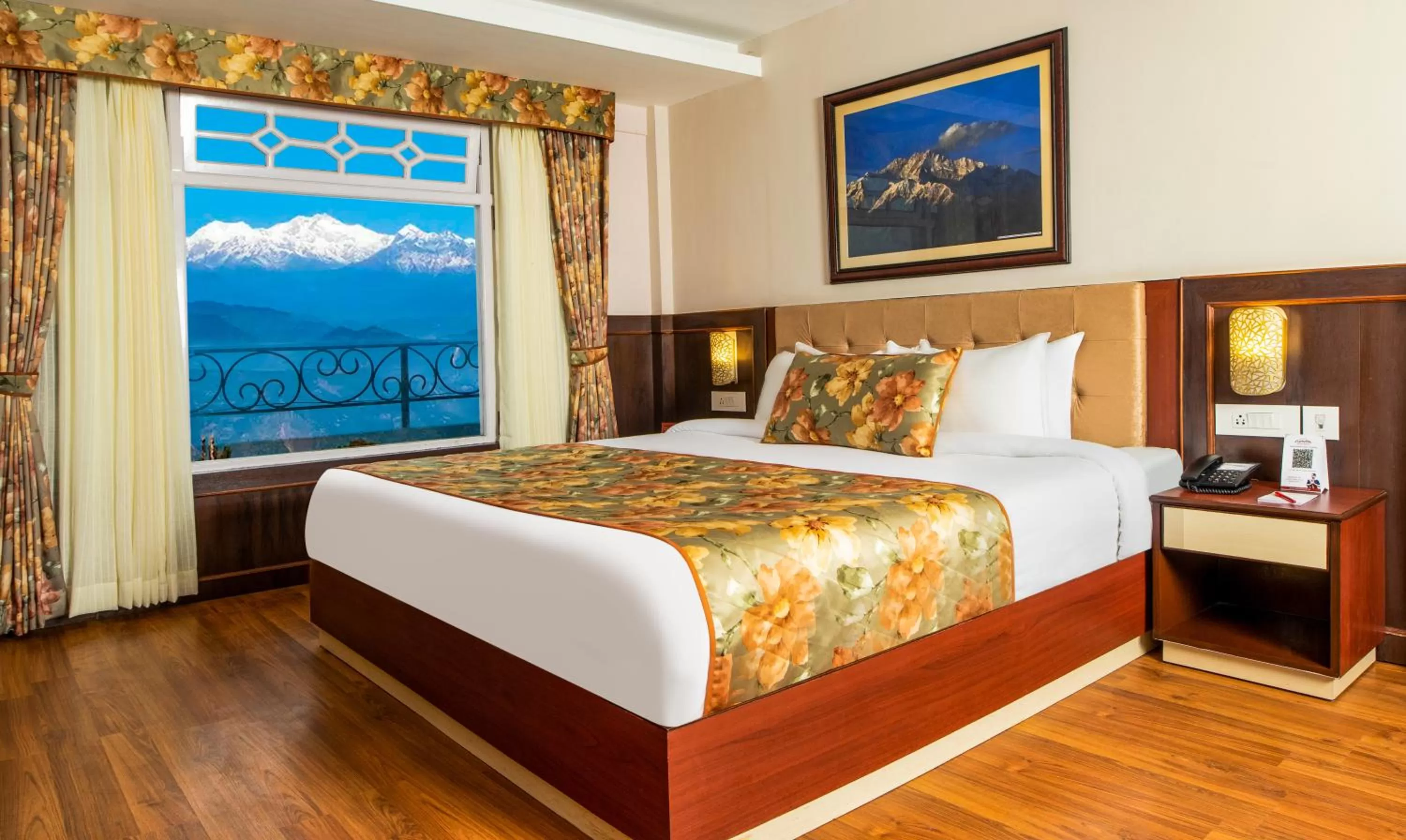 Bed in Summit Oakden Resort & Spa Mall Road