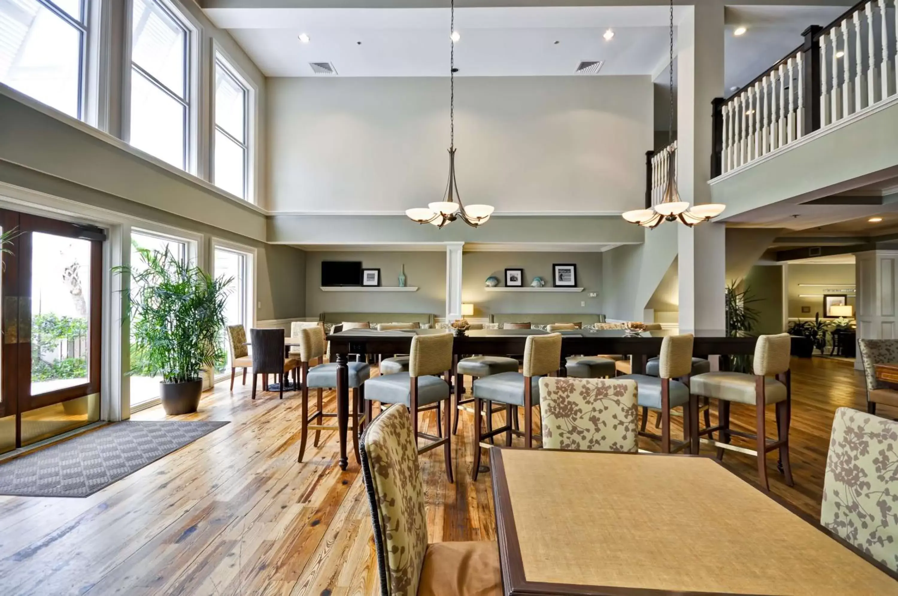 Dining area, Restaurant/Places to Eat in Hampton Inn & Suites Charleston/Mt. Pleasant-Isle Of Palms