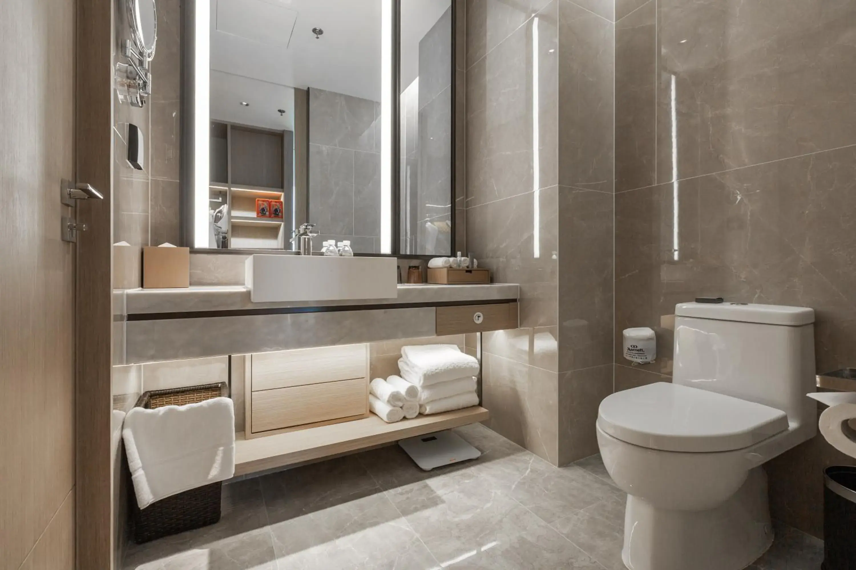 Bathroom in The Meixi Lake, Changsha Marriott Executive Apartments