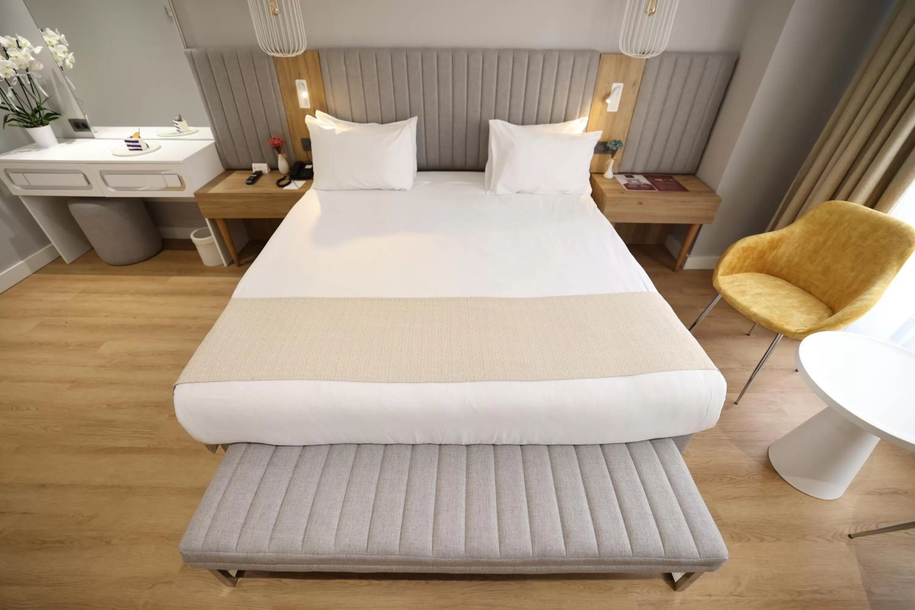 Photo of the whole room, Bed in Nova Plaza Prime Hotel