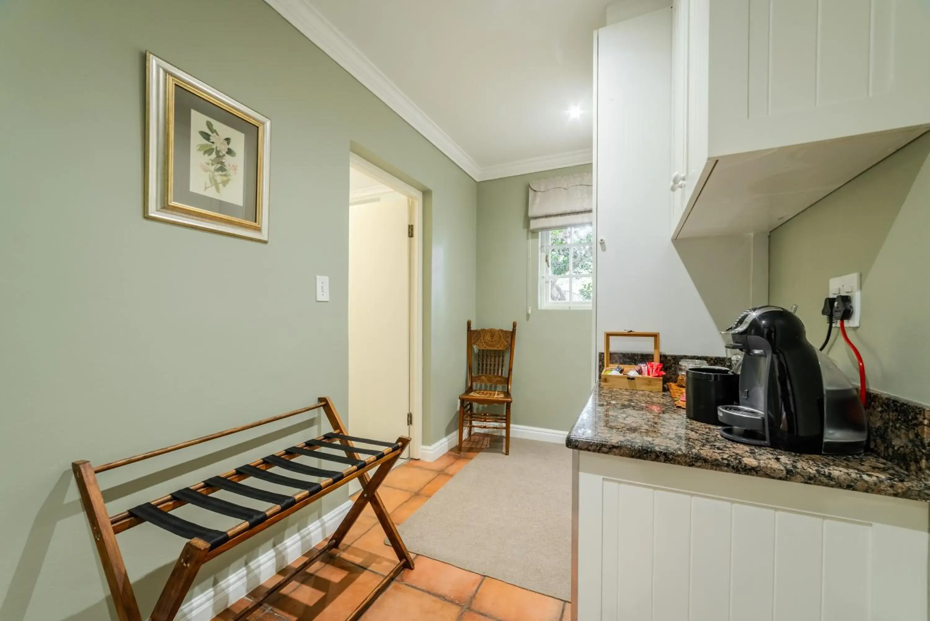 Kitchen or kitchenette in Eikendal Lodge