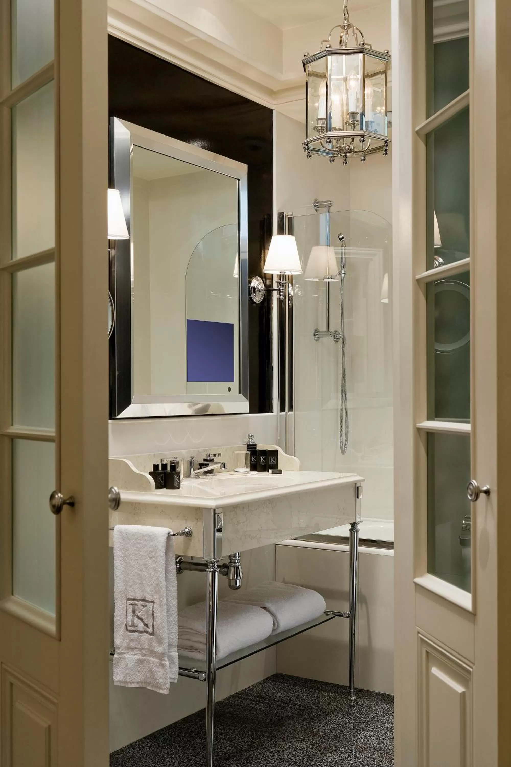 Bathroom in Hôtel Keppler