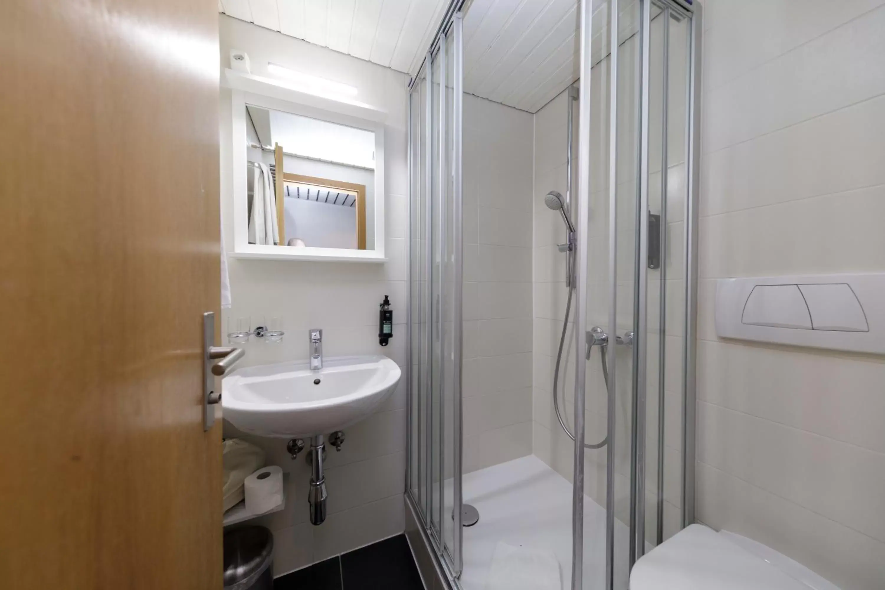 Bathroom in Hôtel de l'Ange