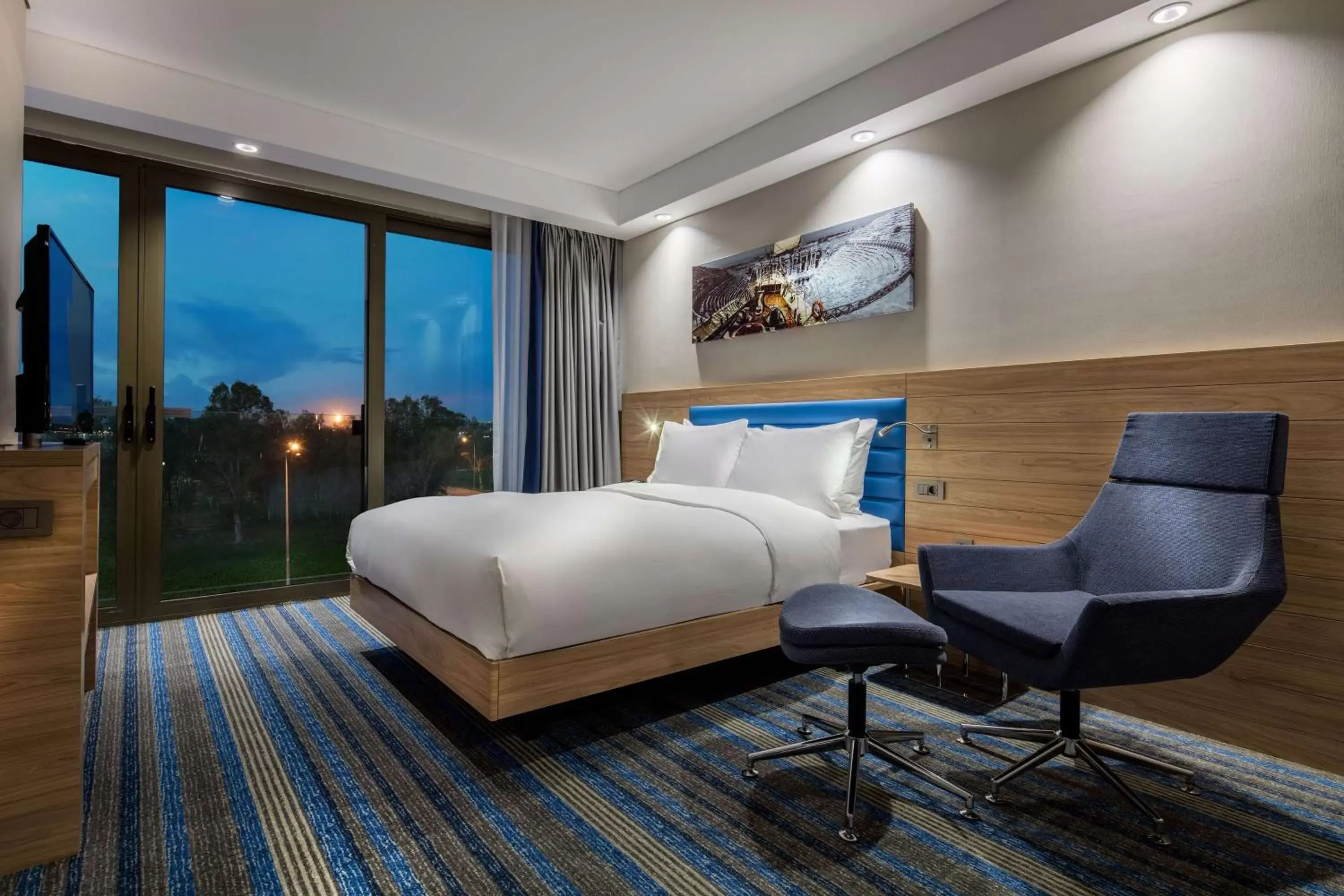 Living room, Bed in Hampton By Hilton Izmir Aliaga Living room, Bed in Hampton By Hilton Izmir Aliaga