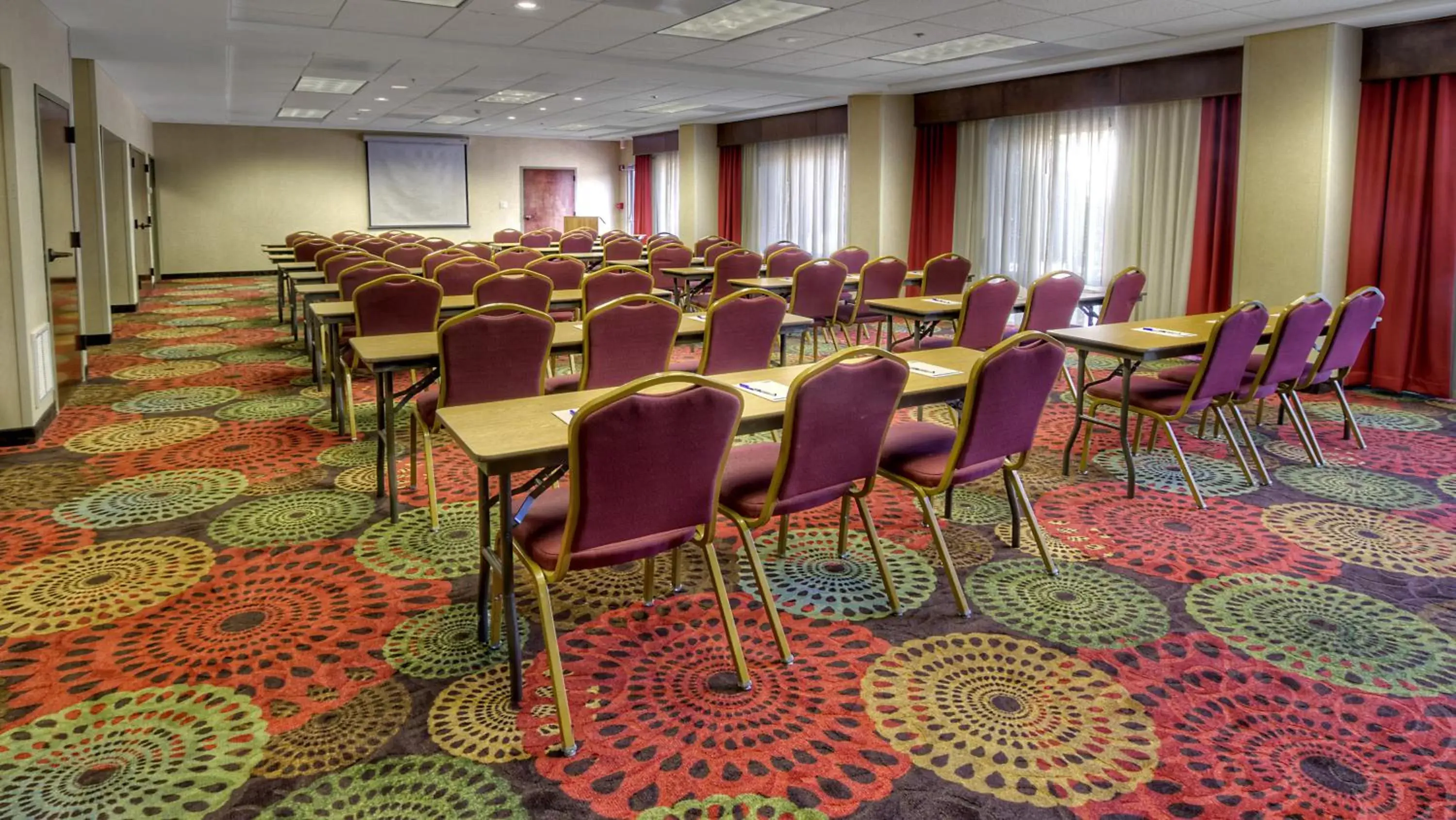 Meeting/conference room in Holiday Inn Express Greenville, an IHG Hotel
