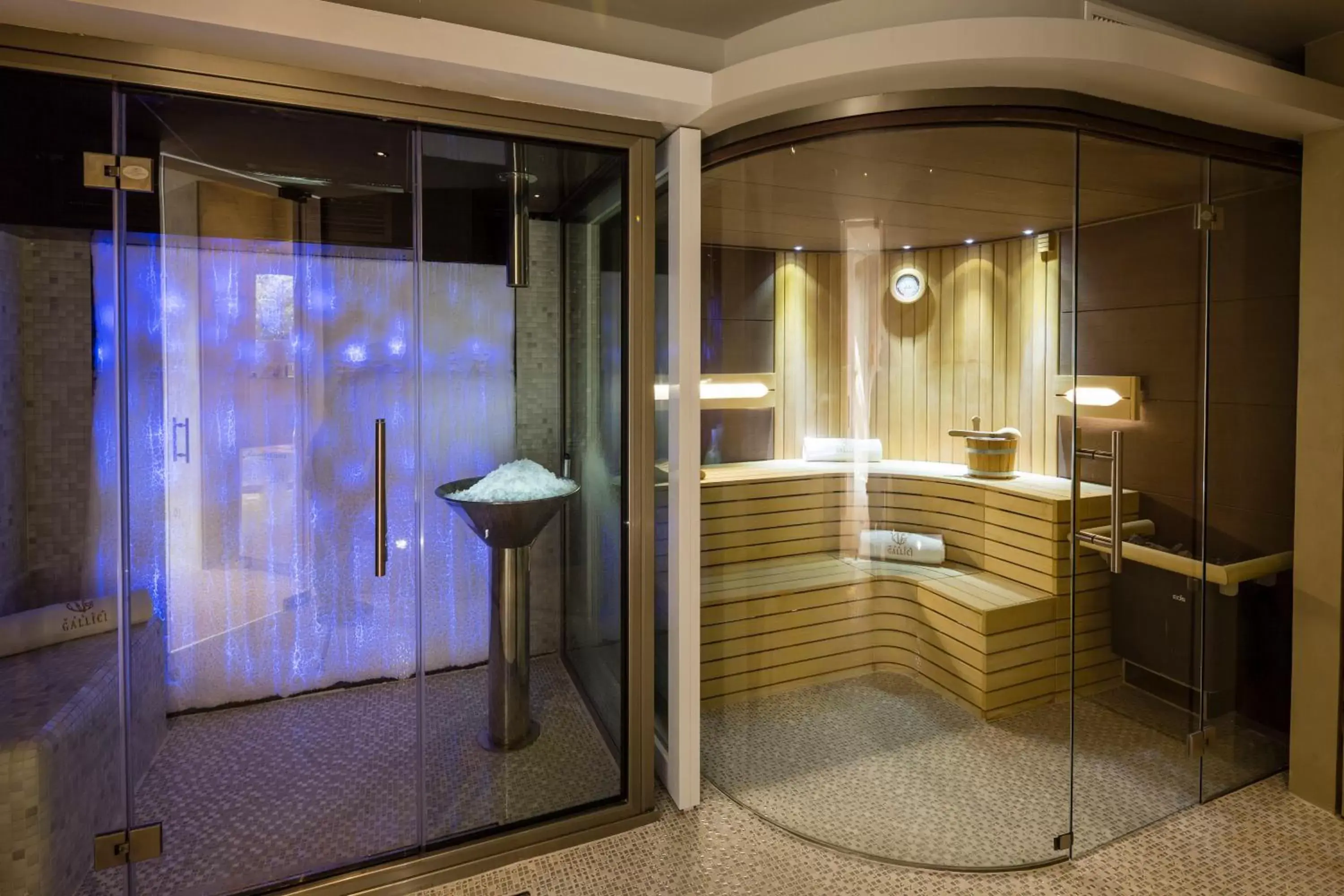 Sauna, Bathroom in Villa Gallici Hôtel & Spa