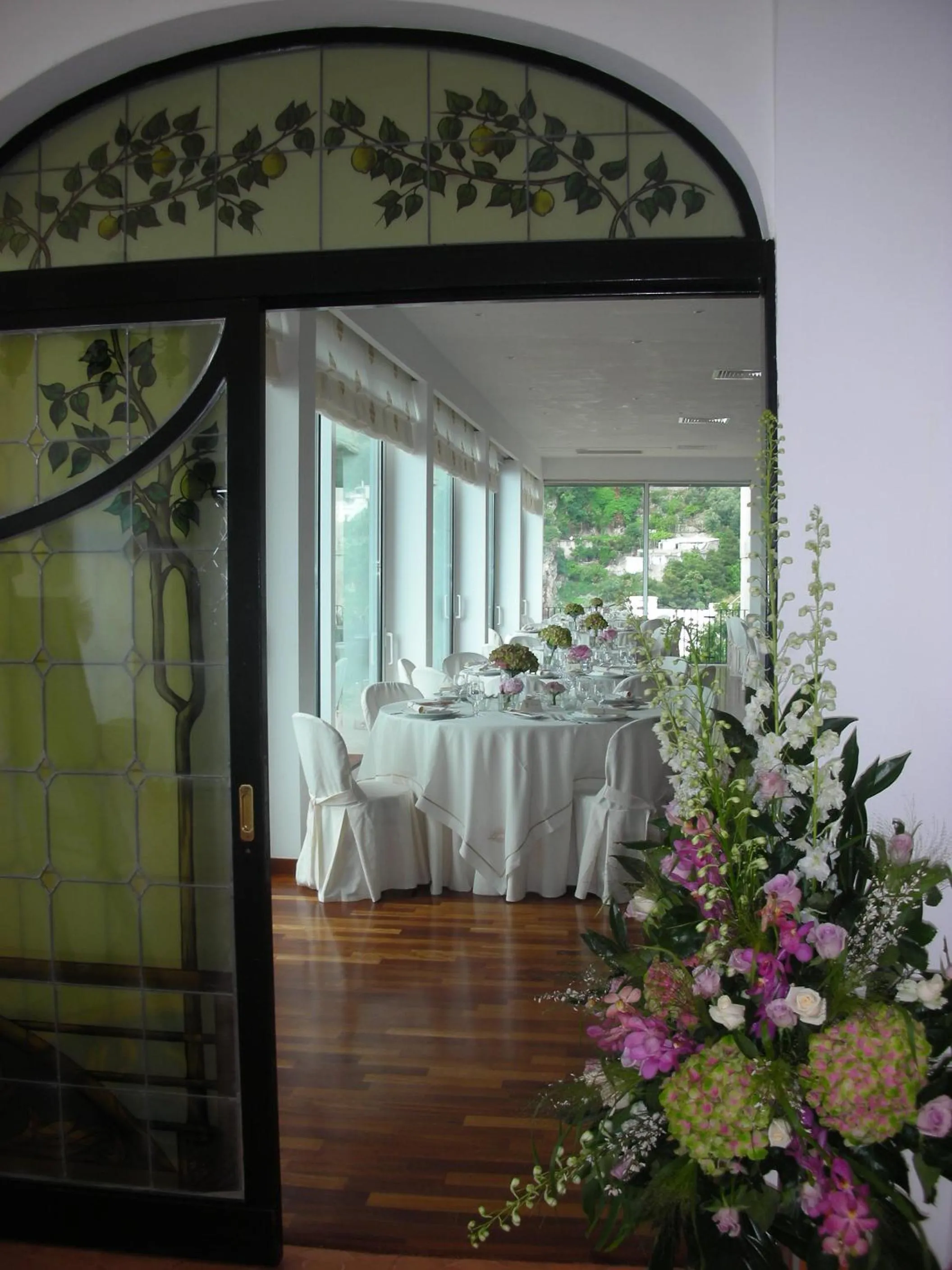 Restaurant/places to eat in Tramonto d'Oro