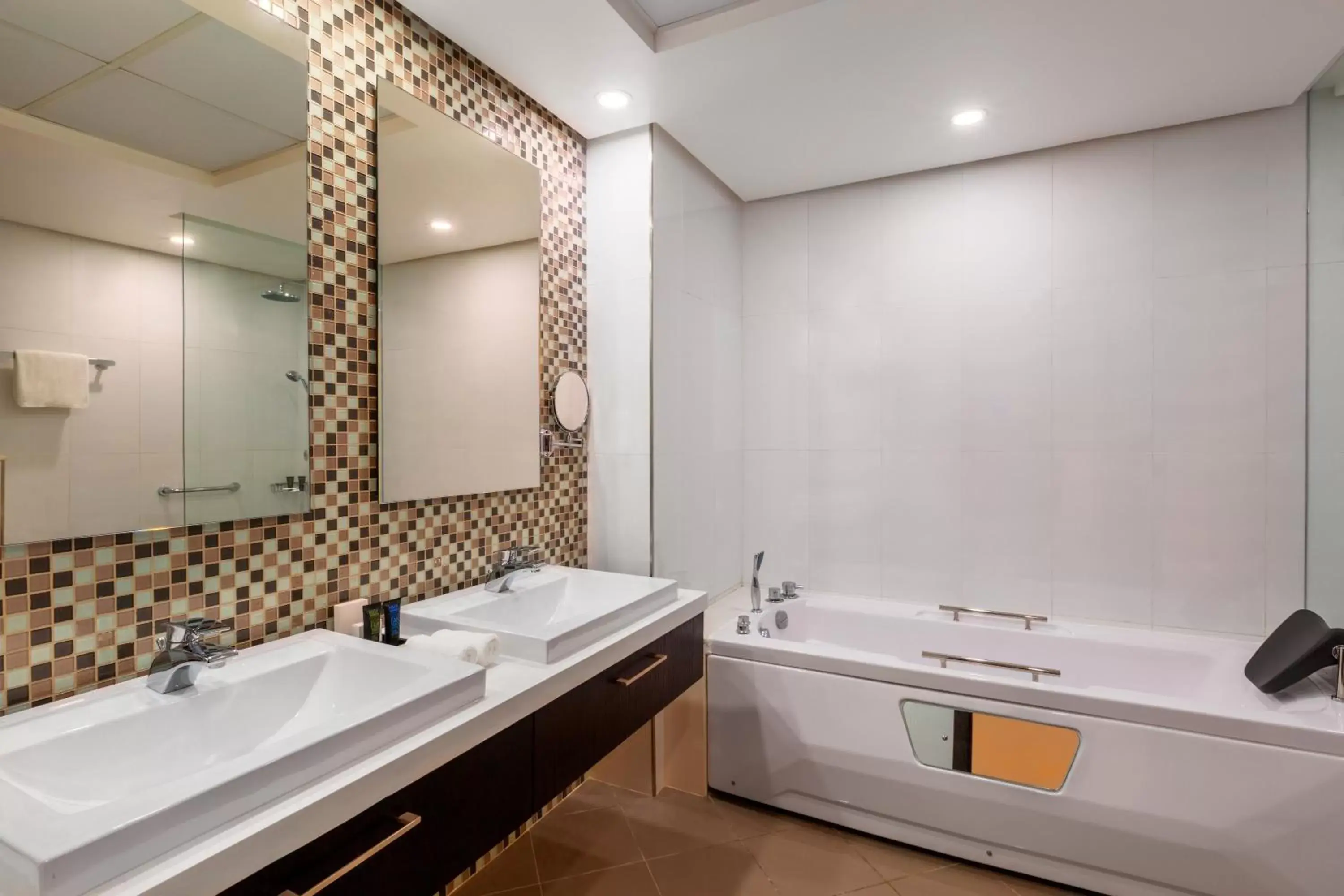 Three Bedroom Apartment - Smoking in Ramada Hotel and Suites Amwaj Islands
