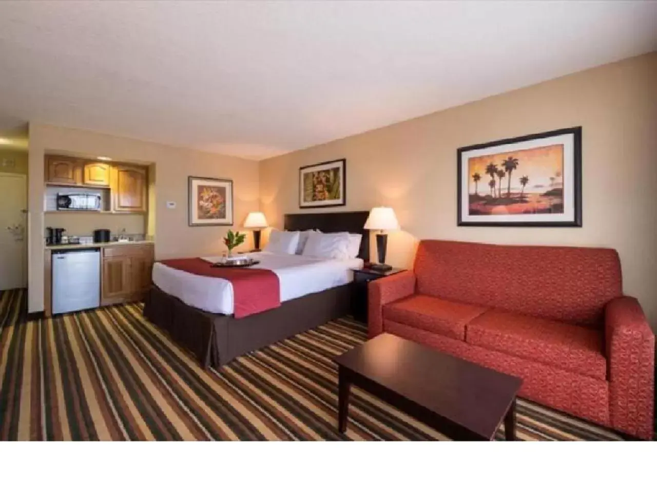 Bed in Holiday Inn & Suites Orlando SW - Celebration Area, an IHG Hotel