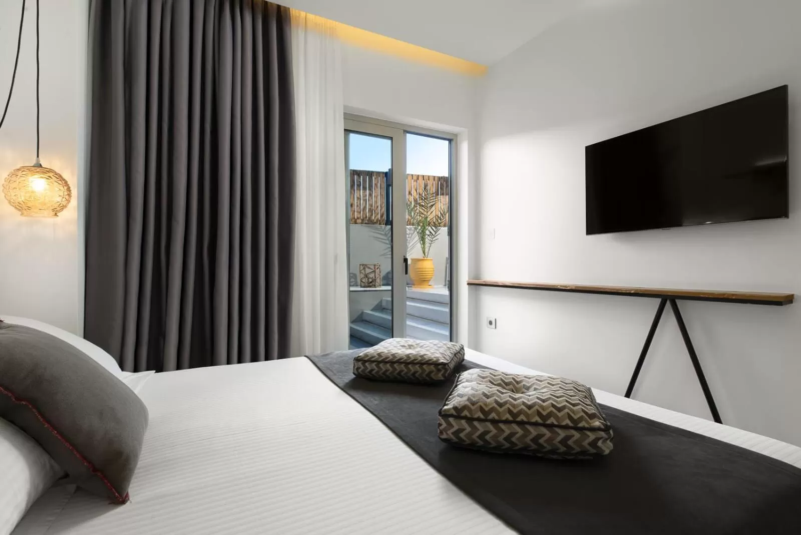 Bed in Elakati Luxury Boutique Hotel - Adults Only