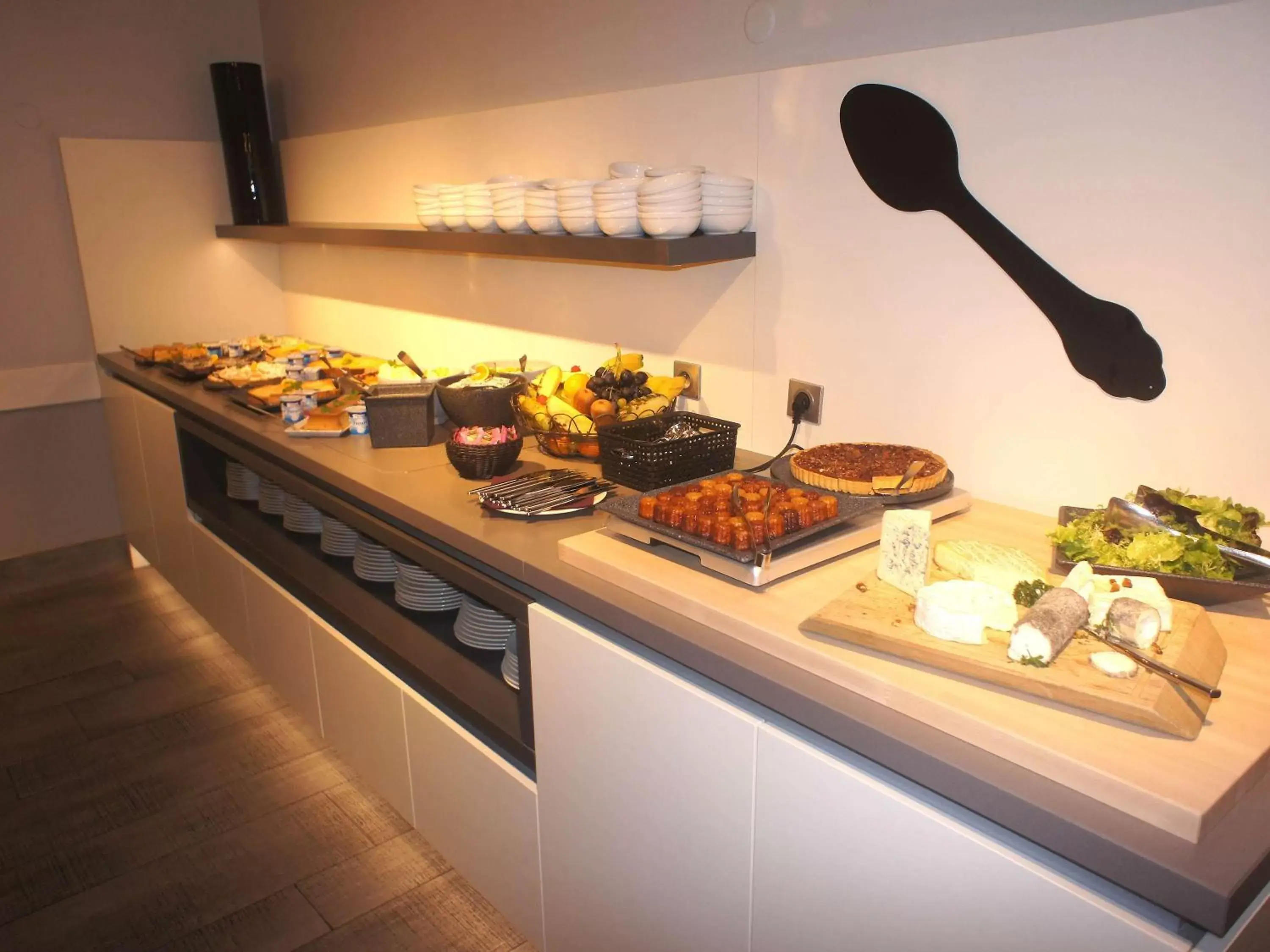 Restaurant/places to eat in ibis Styles Paris Roissy-CDG