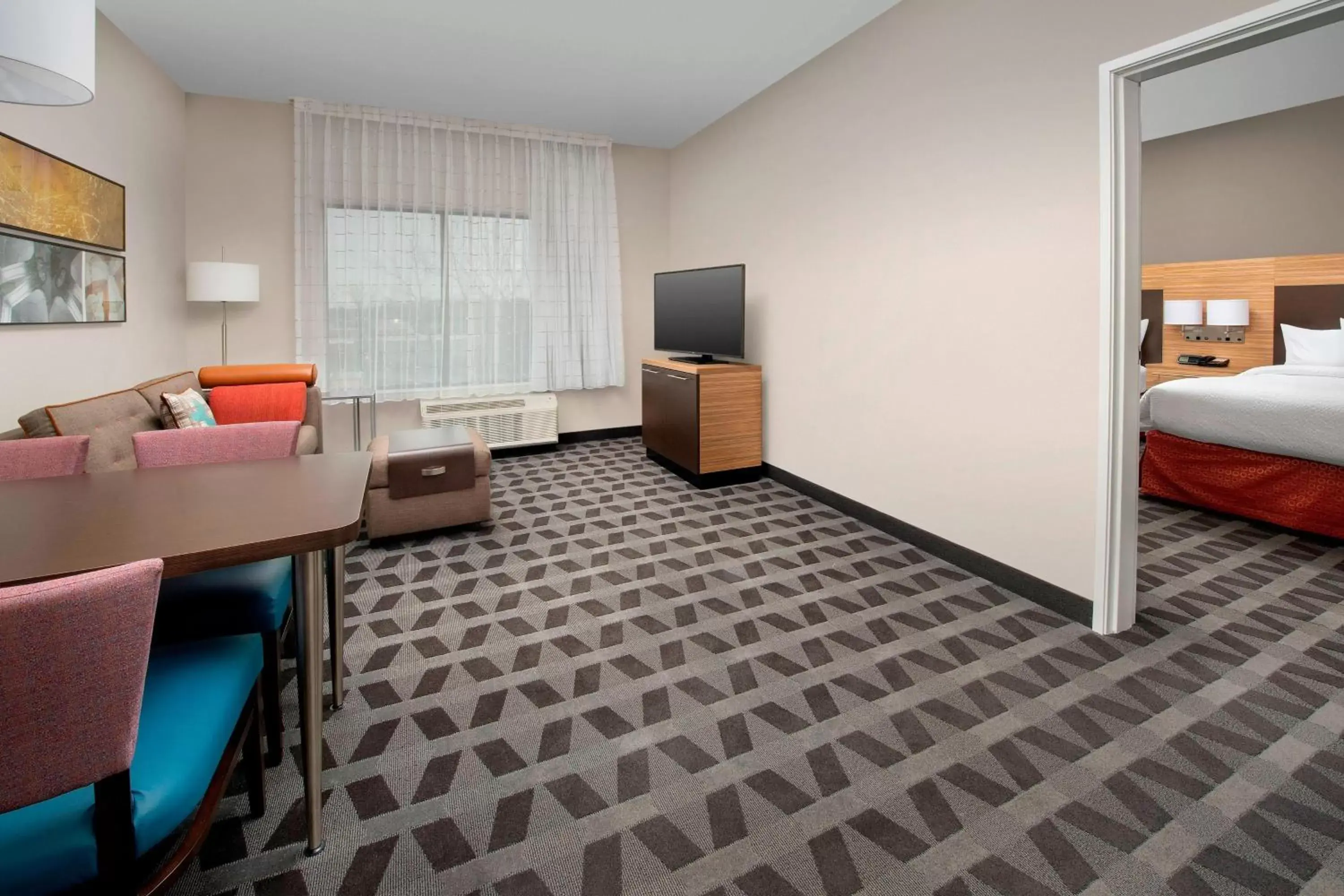 Living room, Bed in TownePlace Suites by Marriott College Park