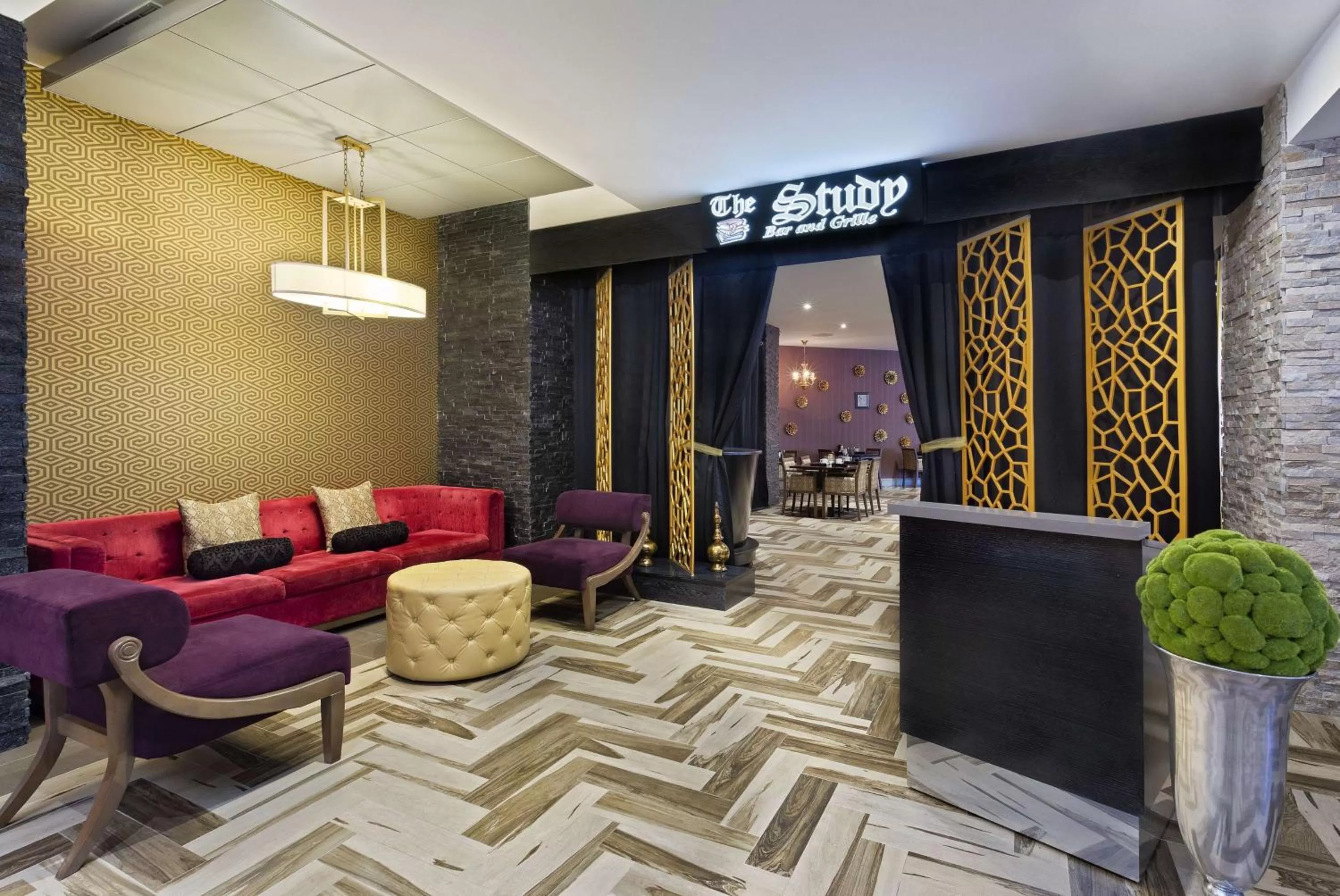Lounge or bar in DoubleTree by Hilton Orlando East - UCF Area