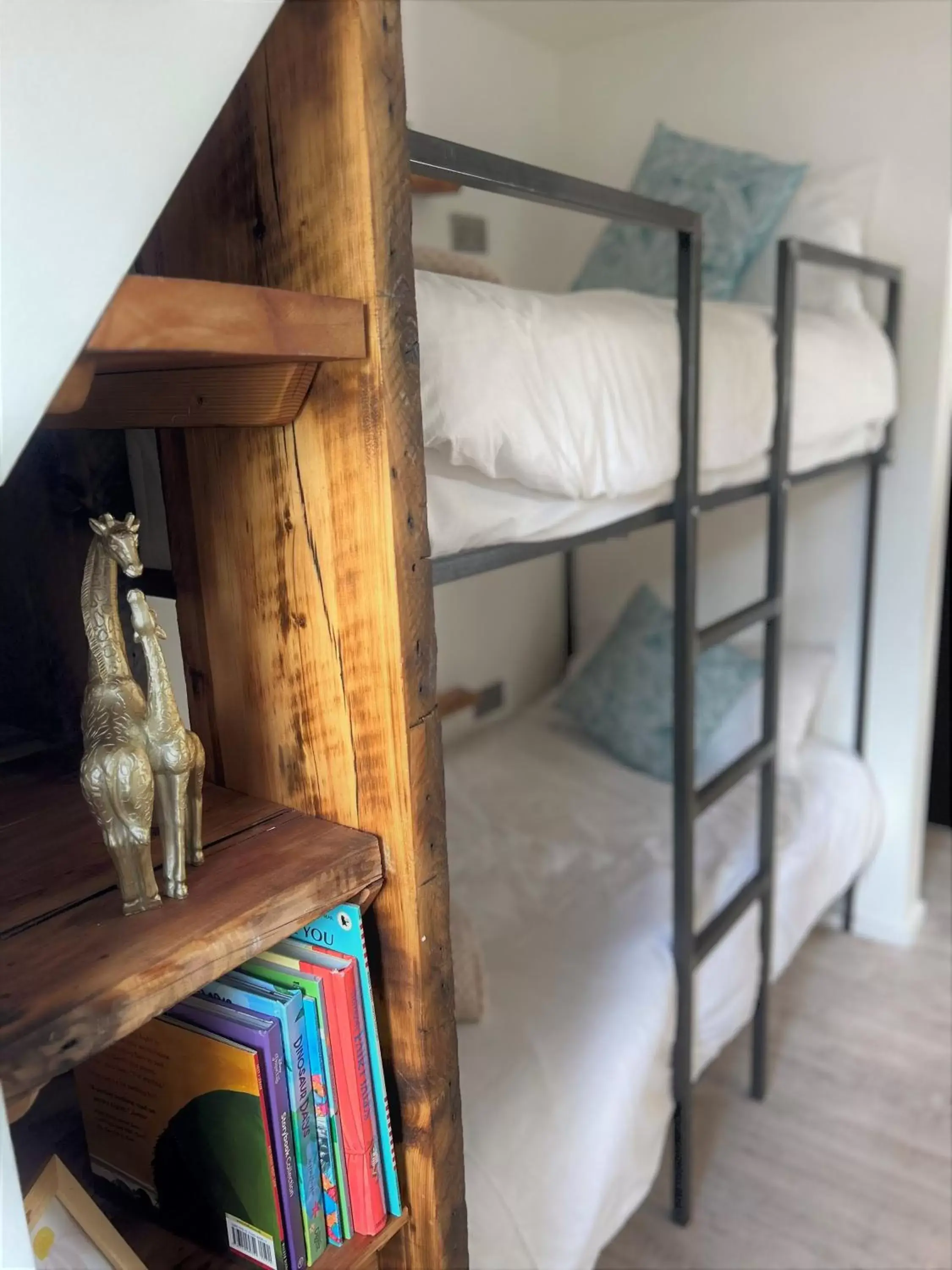 bunk bed in Cardiff Arms Bistro & Hotel
