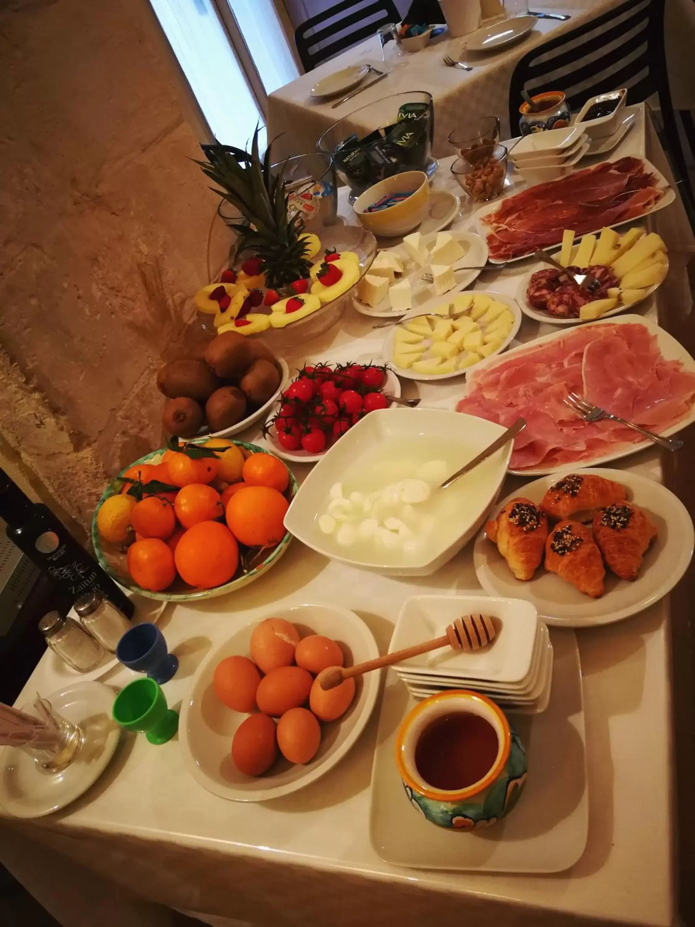 Breakfast in Palazzo Gambuzza