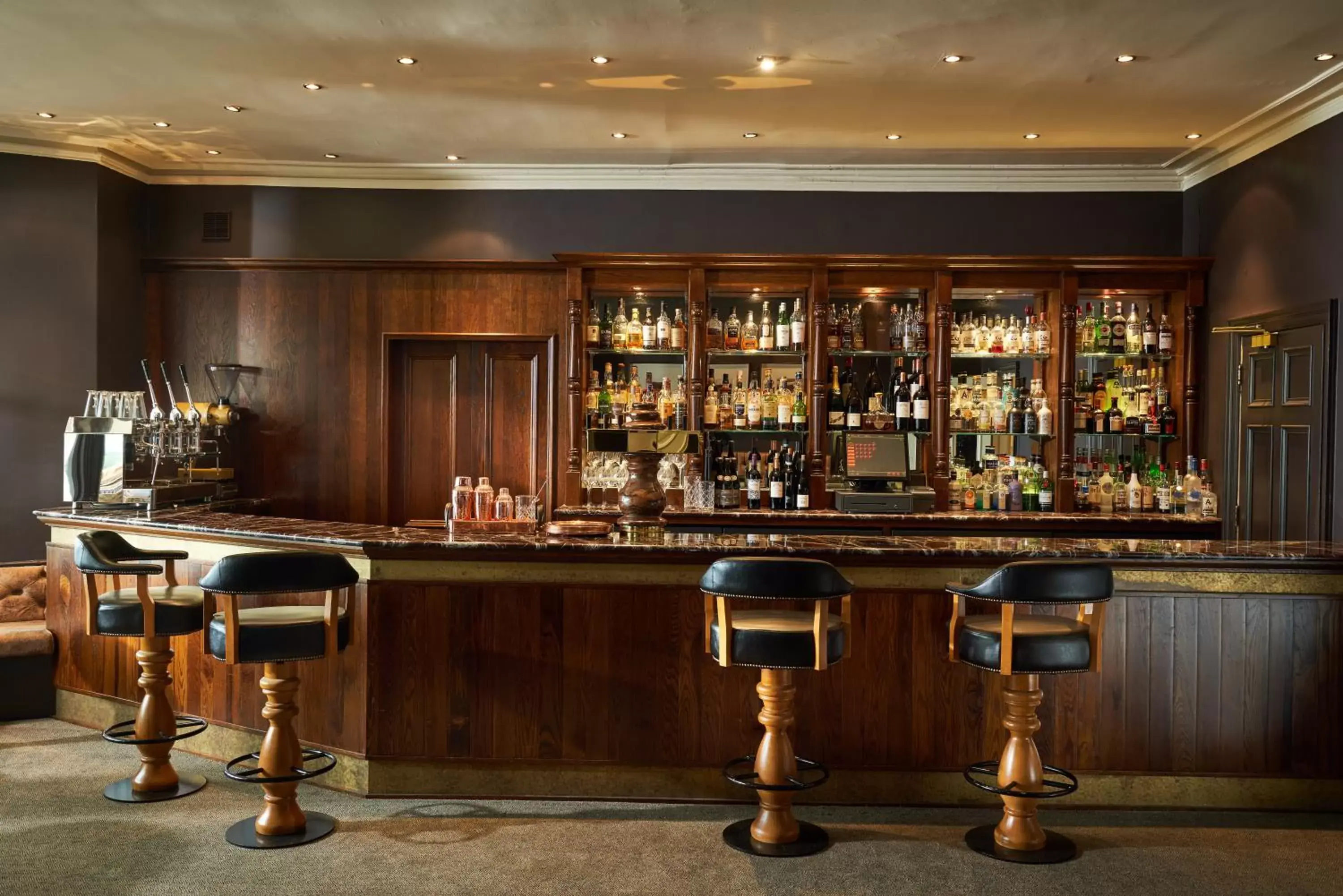 Lounge or bar in Golf View Hotel & Spa Lounge or bar in Golf View Hotel & Spa