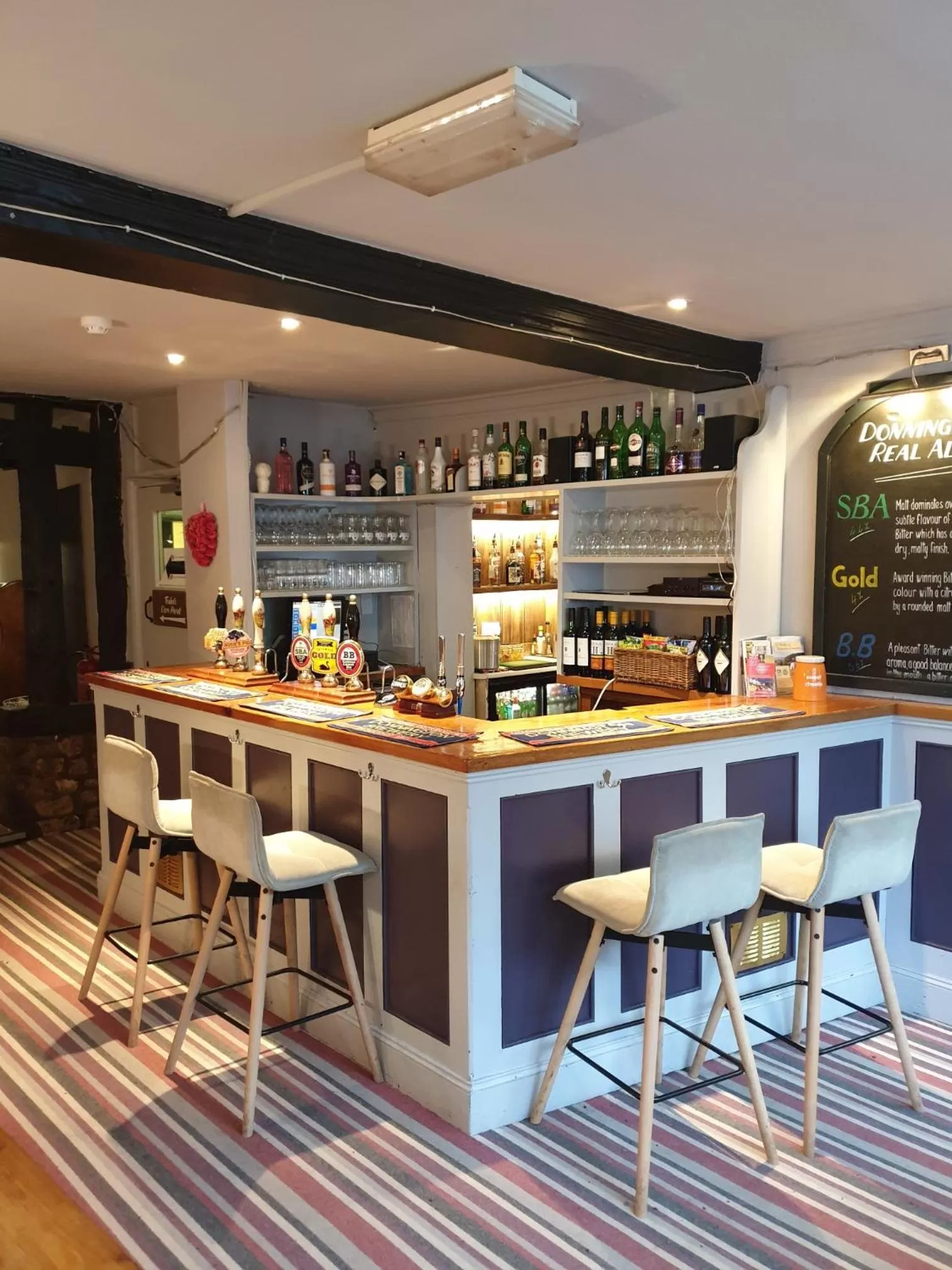 Lounge or bar in The White Bear