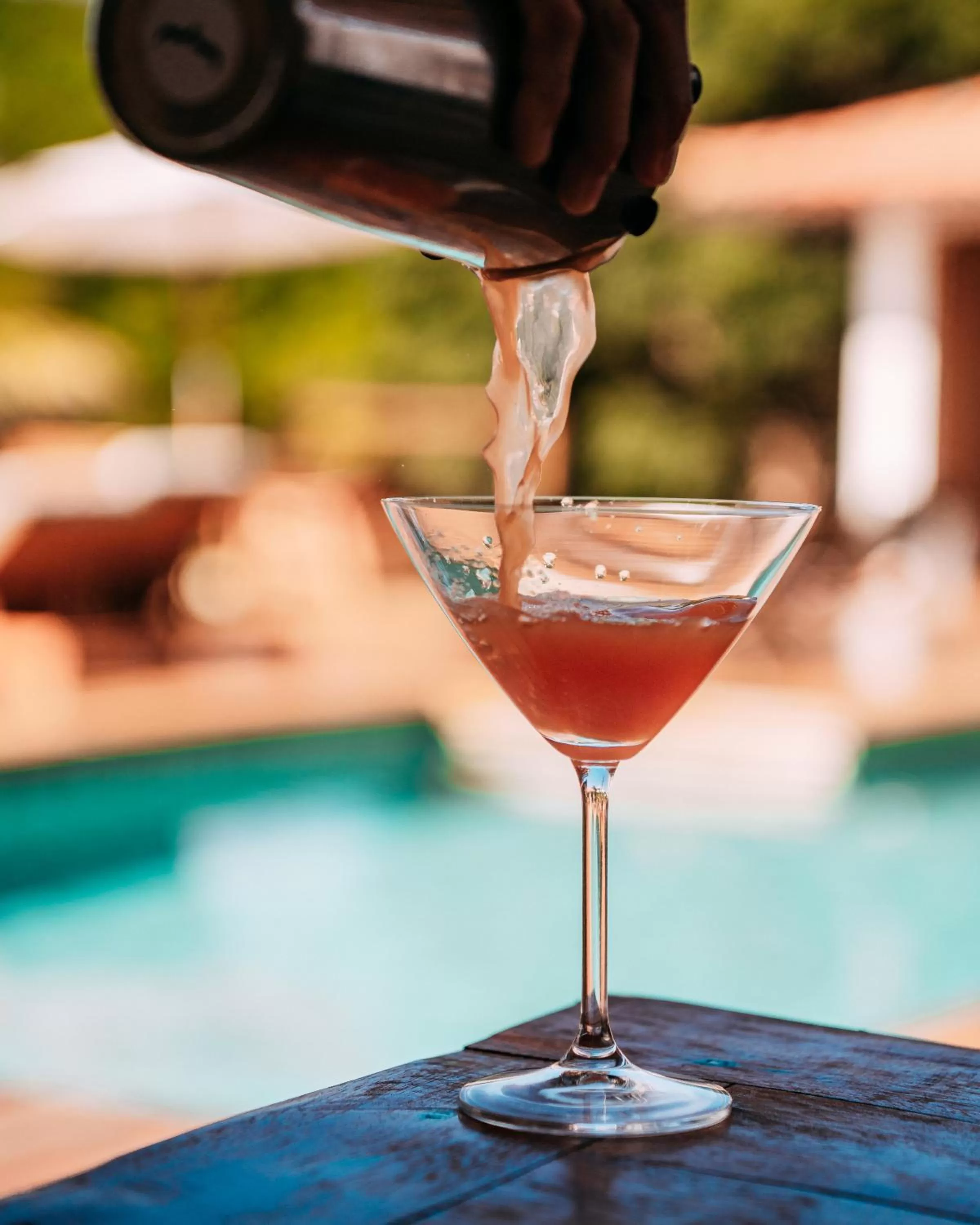 Pool view in Jubarte Hotel by Insólito