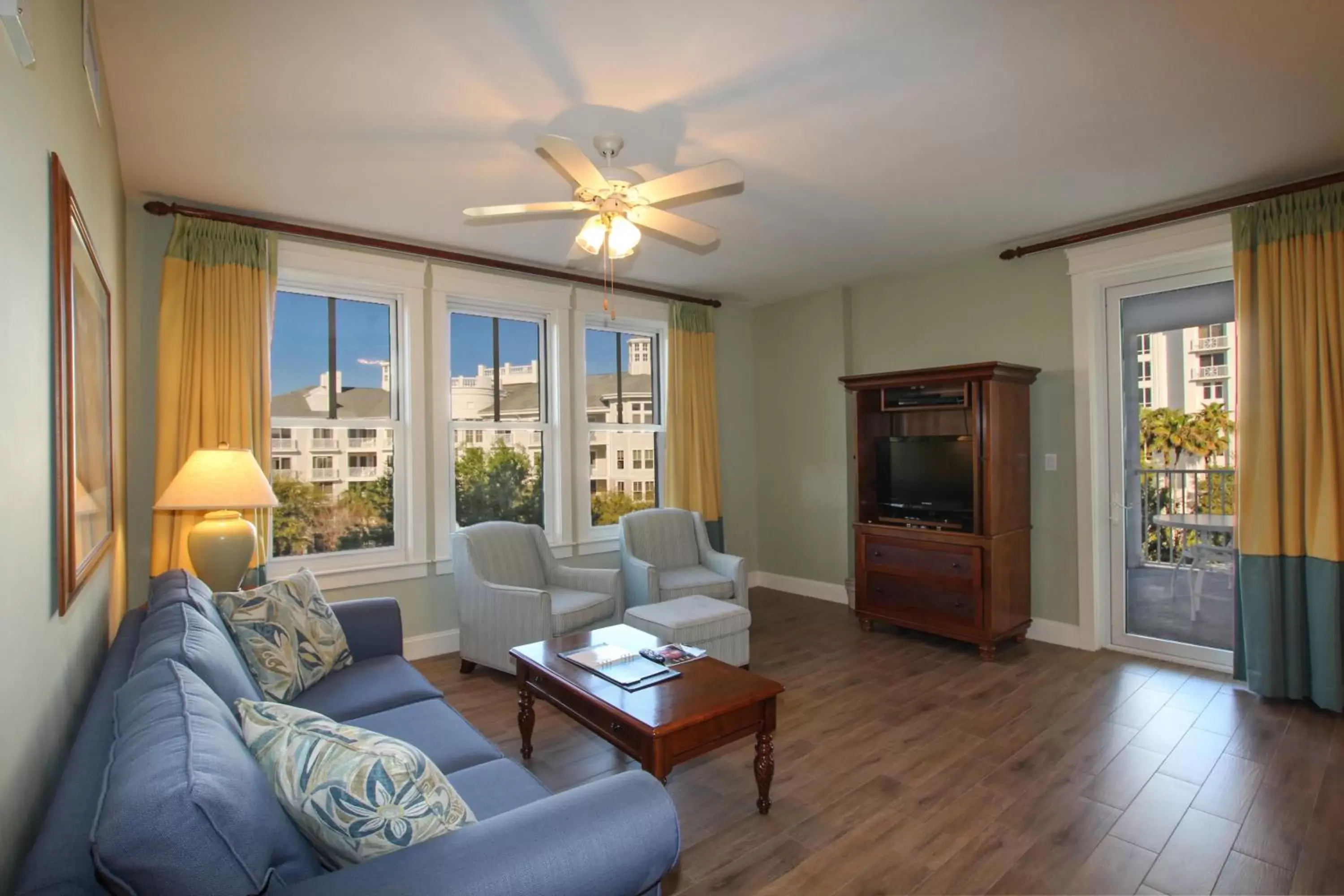 Grand Complex Two-Bedroom Apartment in Sandestin Golf and Beach Resort Grand Complex Two-Bedroom Apartment in Sandestin Golf and Beach Resort