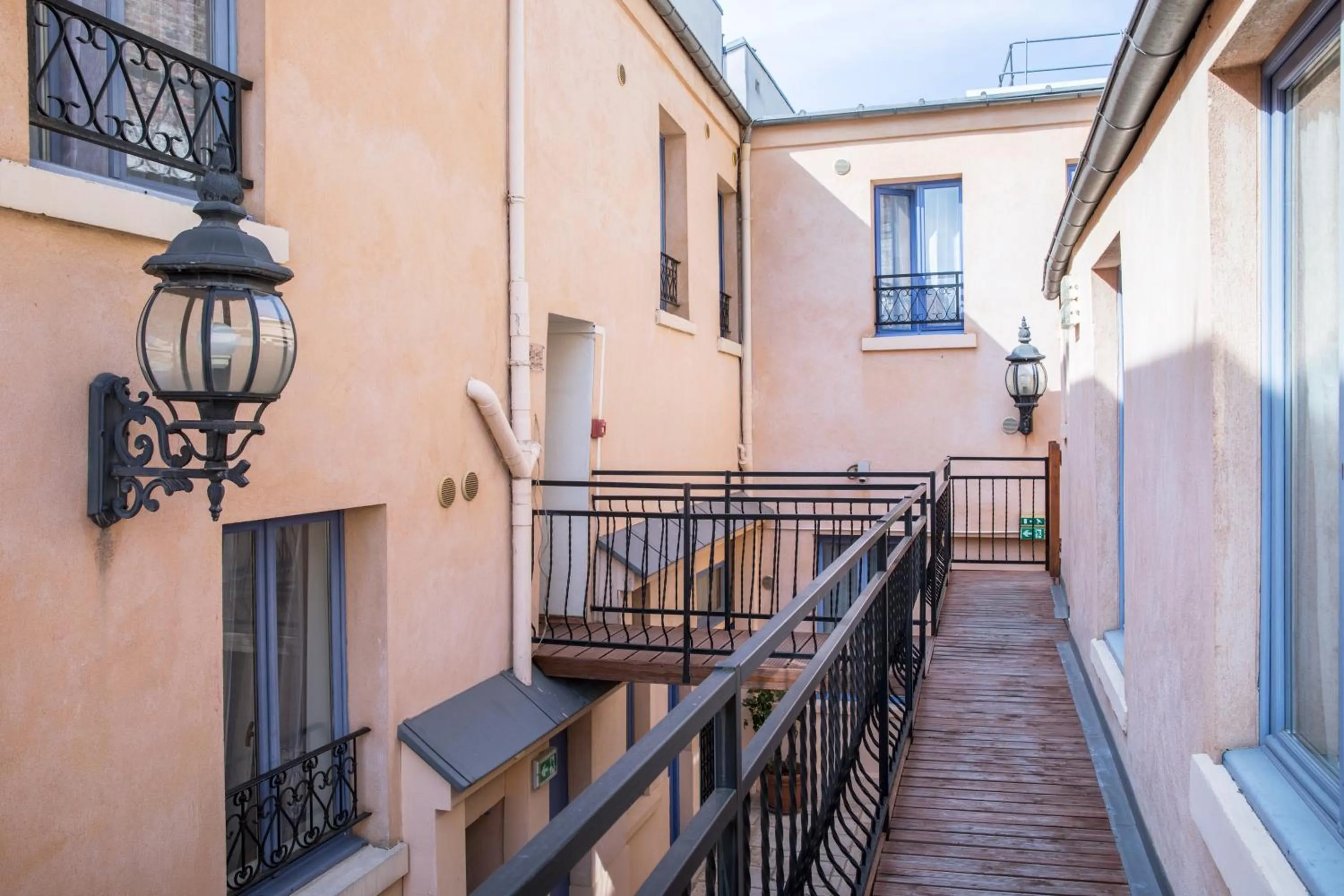 Balcony/Terrace in Hotel De L'Horloge