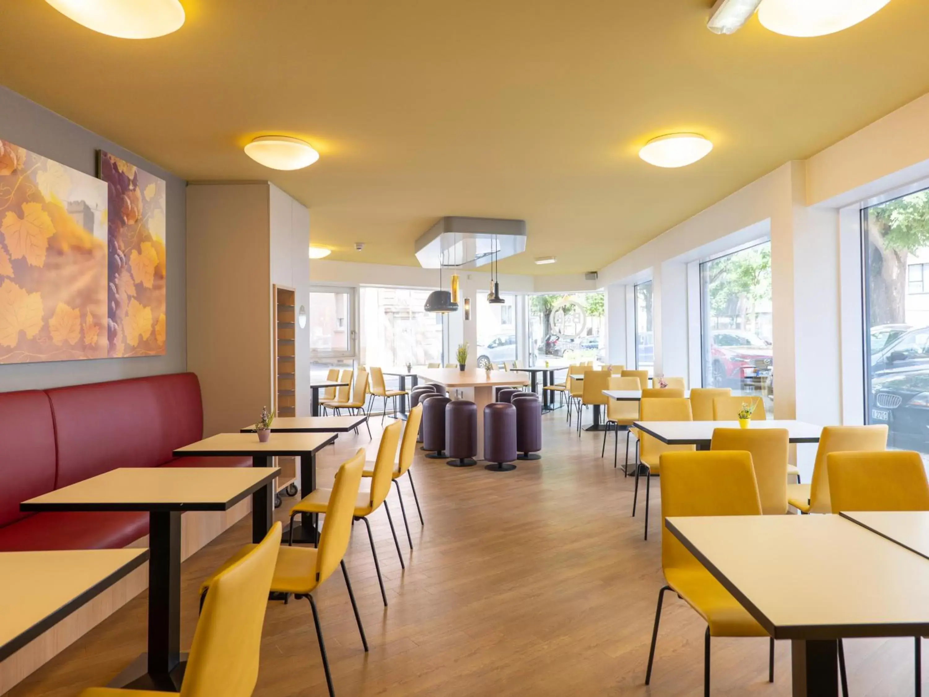 Restaurant/Places to Eat in B&B Hotel Heilbronn