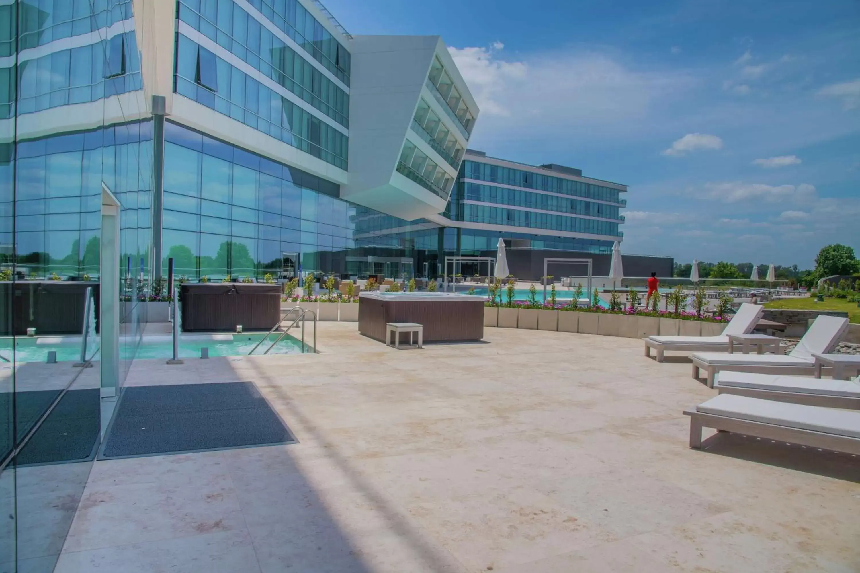 Property building in Hilton Pilar Property building in Hilton Pilar