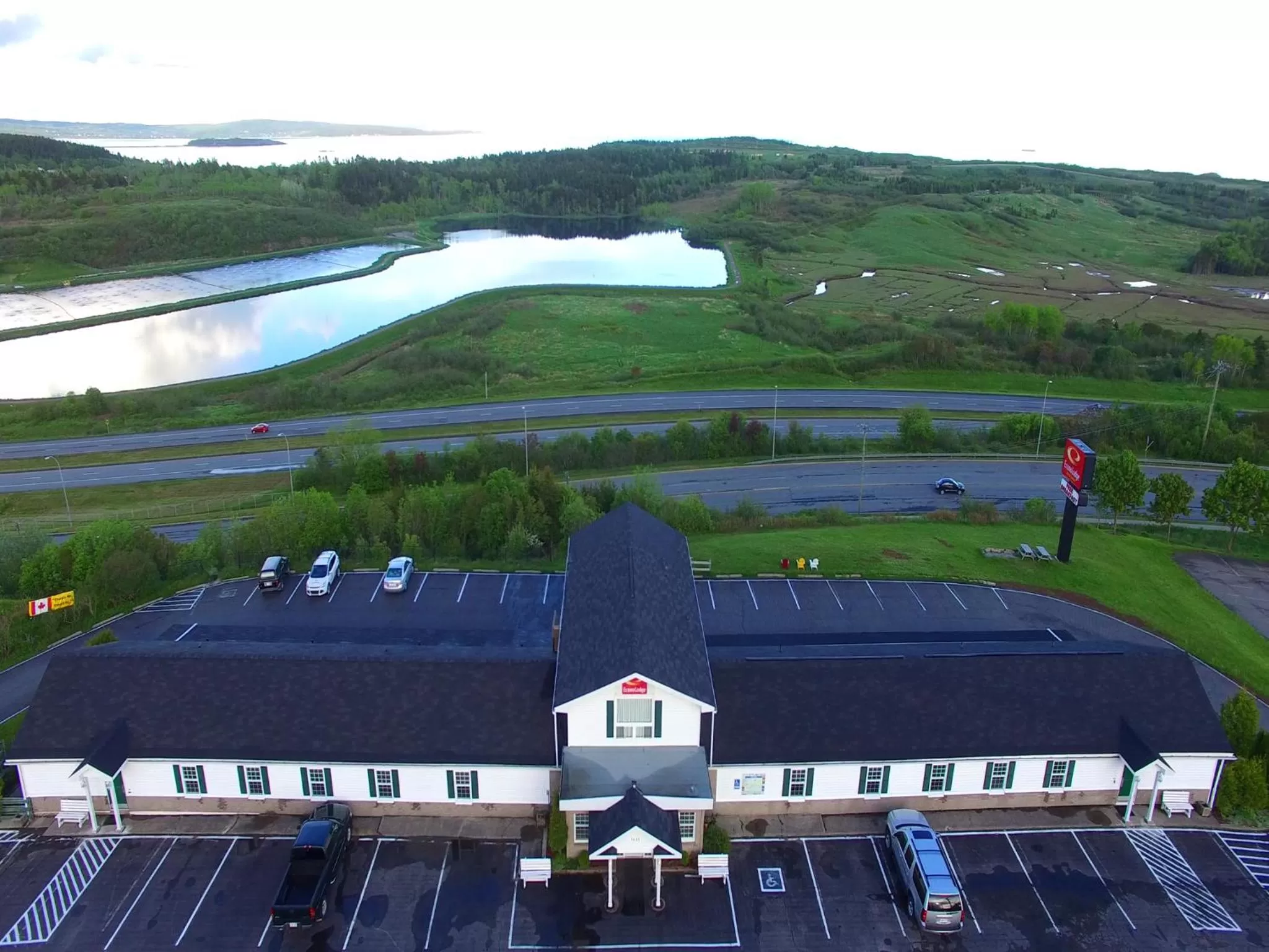 Bird's eye view in Econo Lodge Inn & Suites