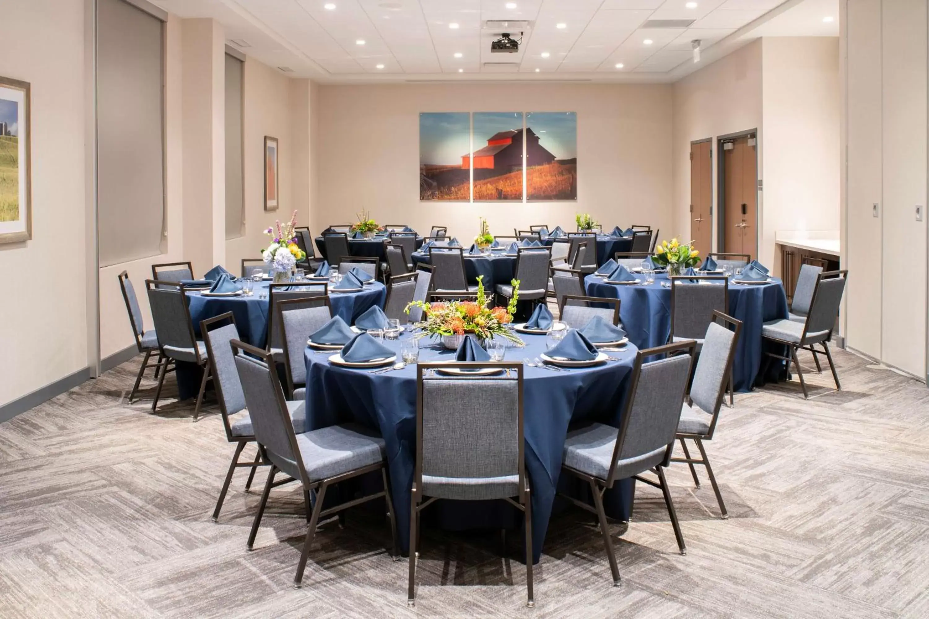 Business facilities, Restaurant/Places to Eat in Hyatt House East Moline/Quad Cities