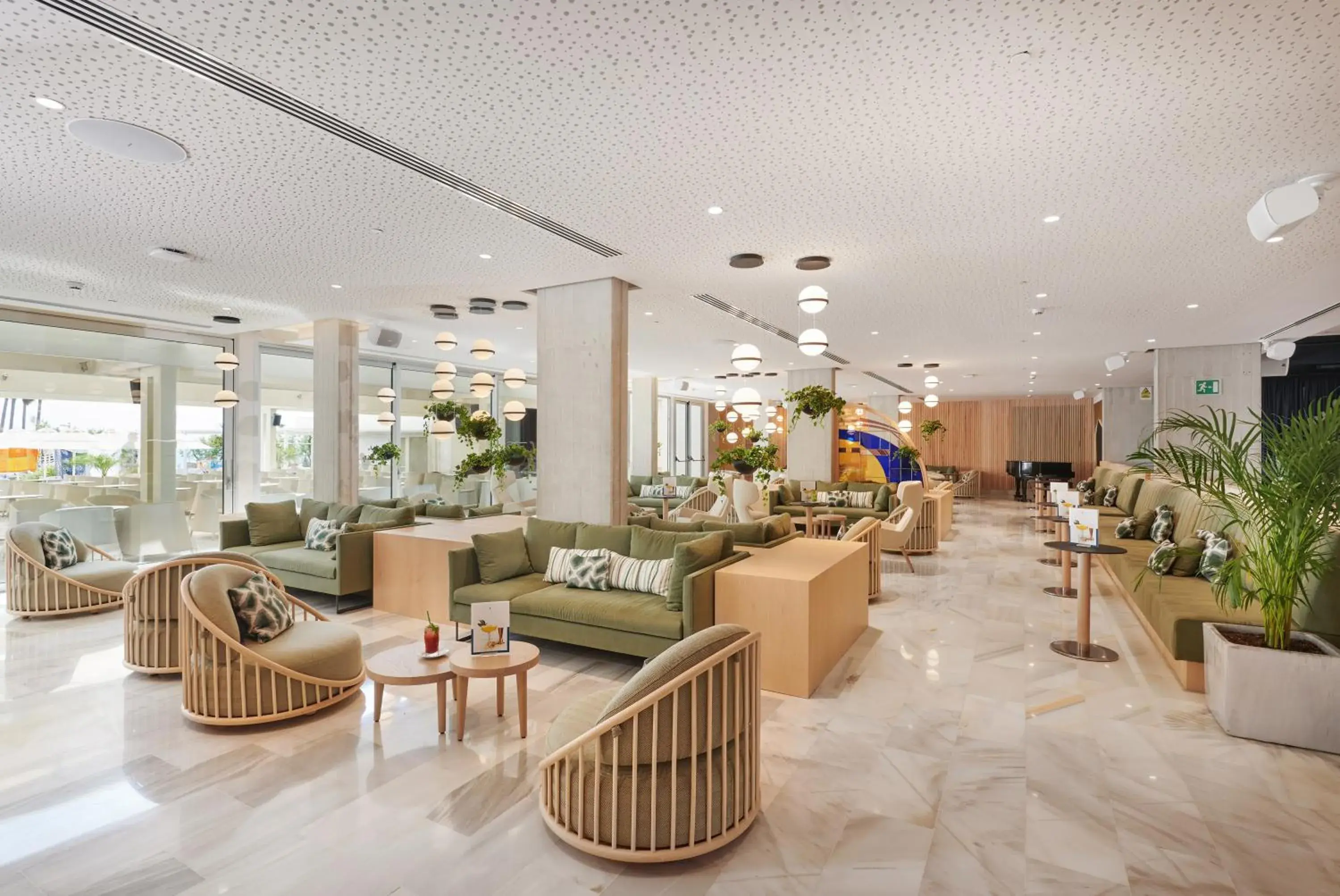 Lounge or bar in Hipotels Mediterraneo Hotel - Adults Only