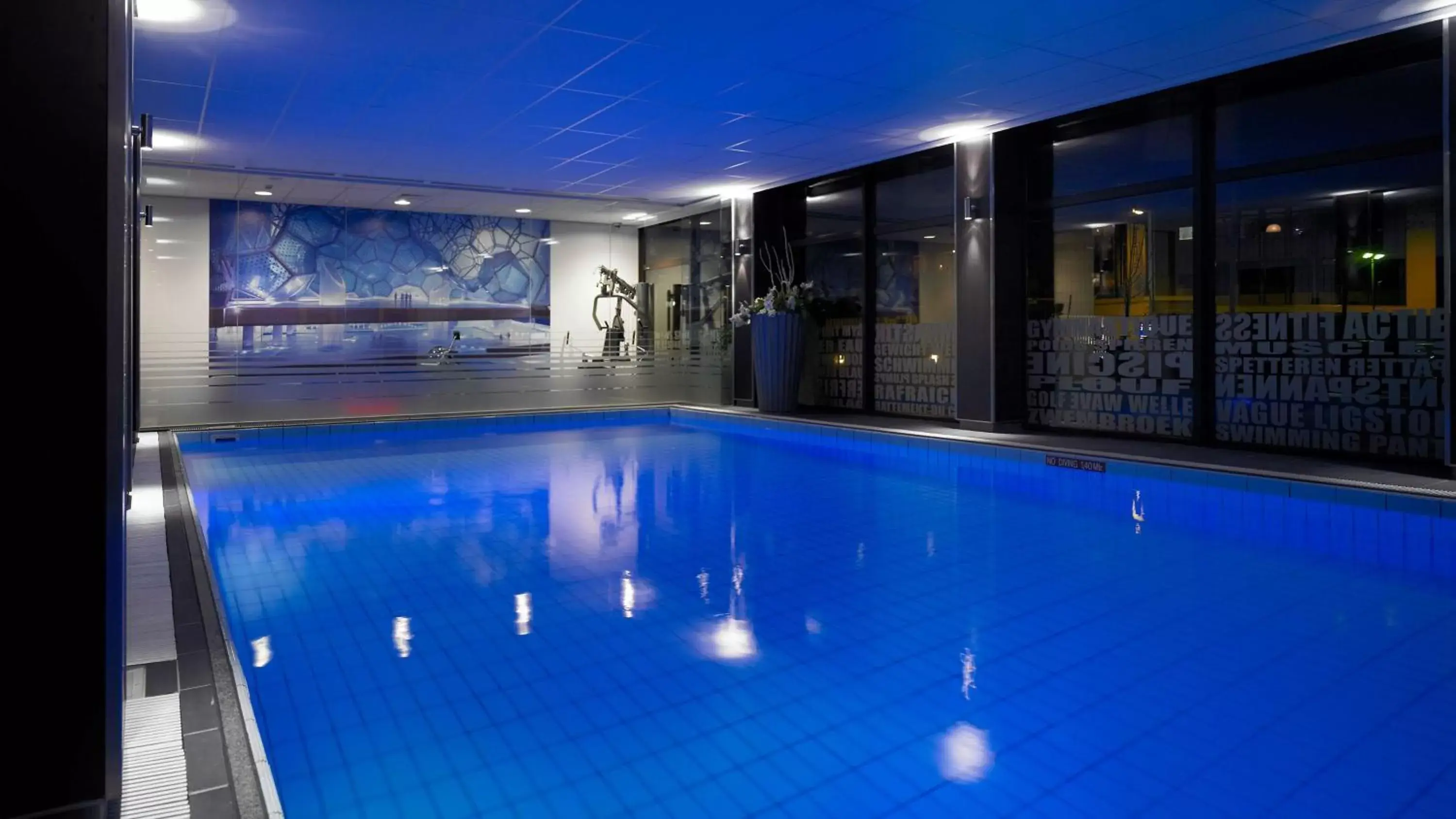 Activities, Swimming Pool in Park Plaza Eindhoven