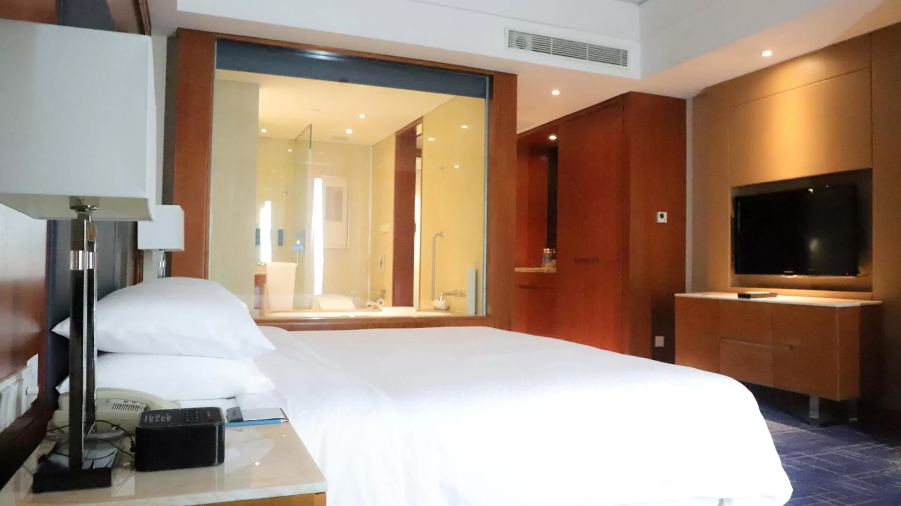 Bed in Four Points by Sheraton Suzhou