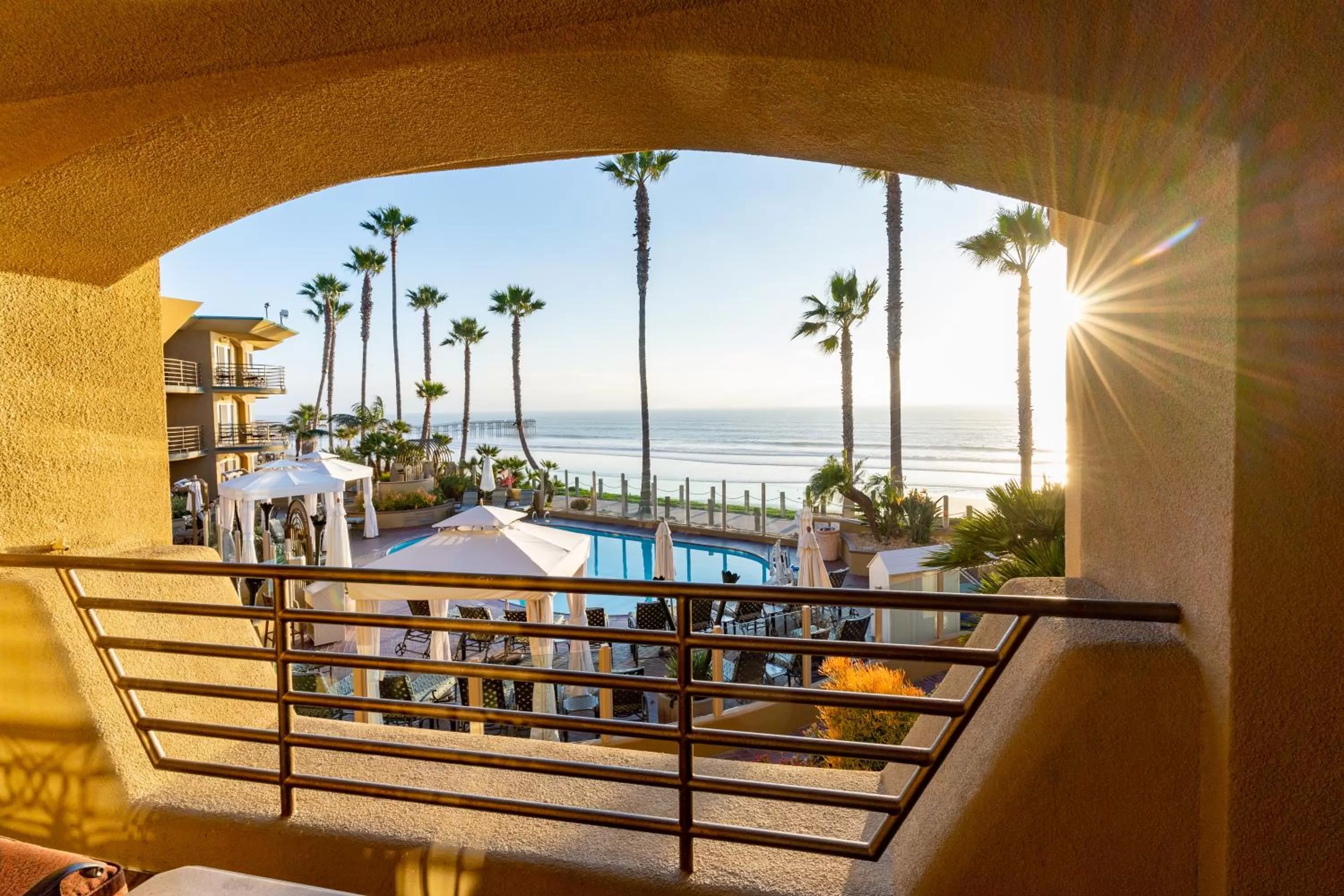Patio in Pacific Terrace Hotel