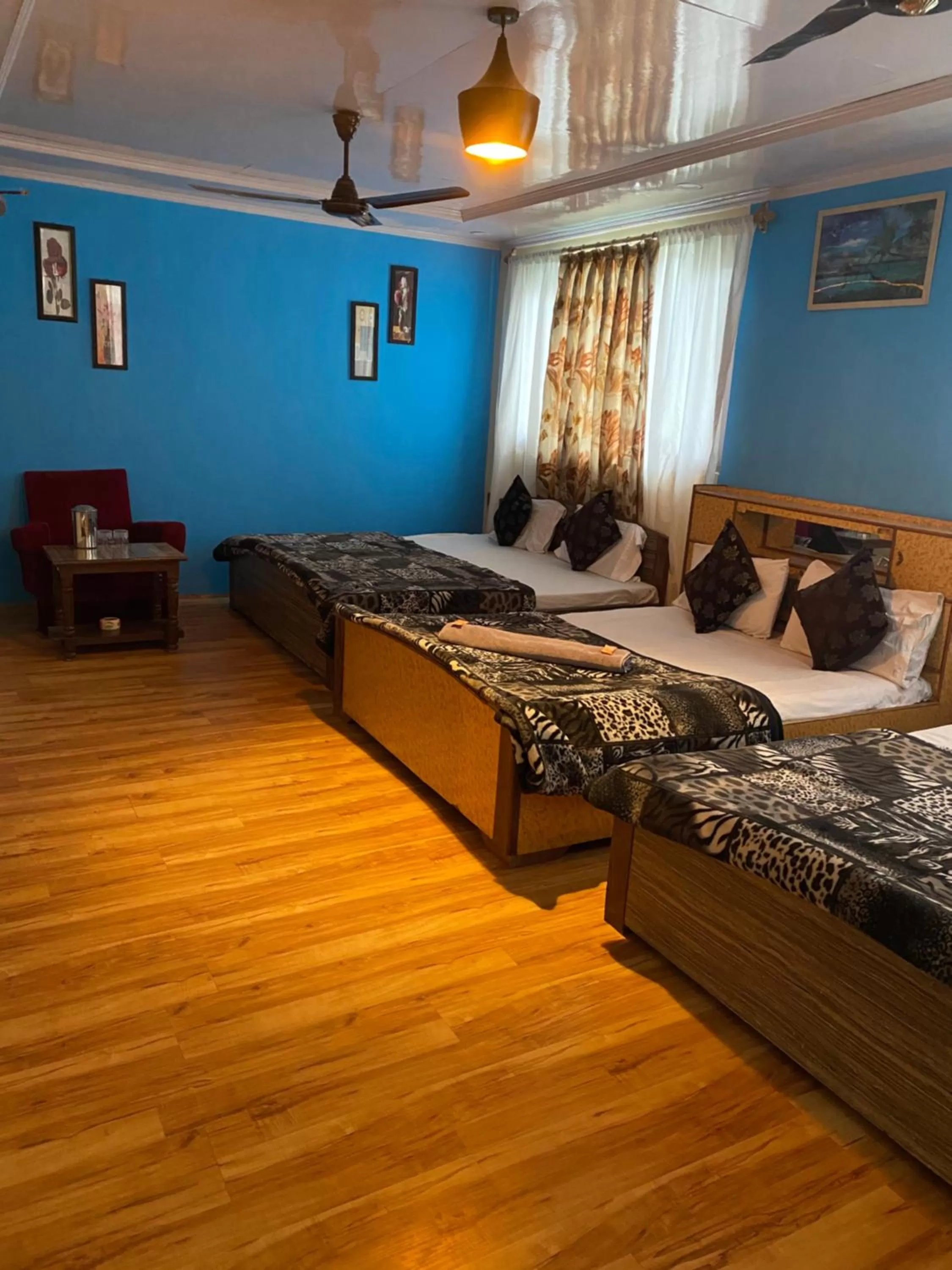 Bed in Hotel Young Mamta