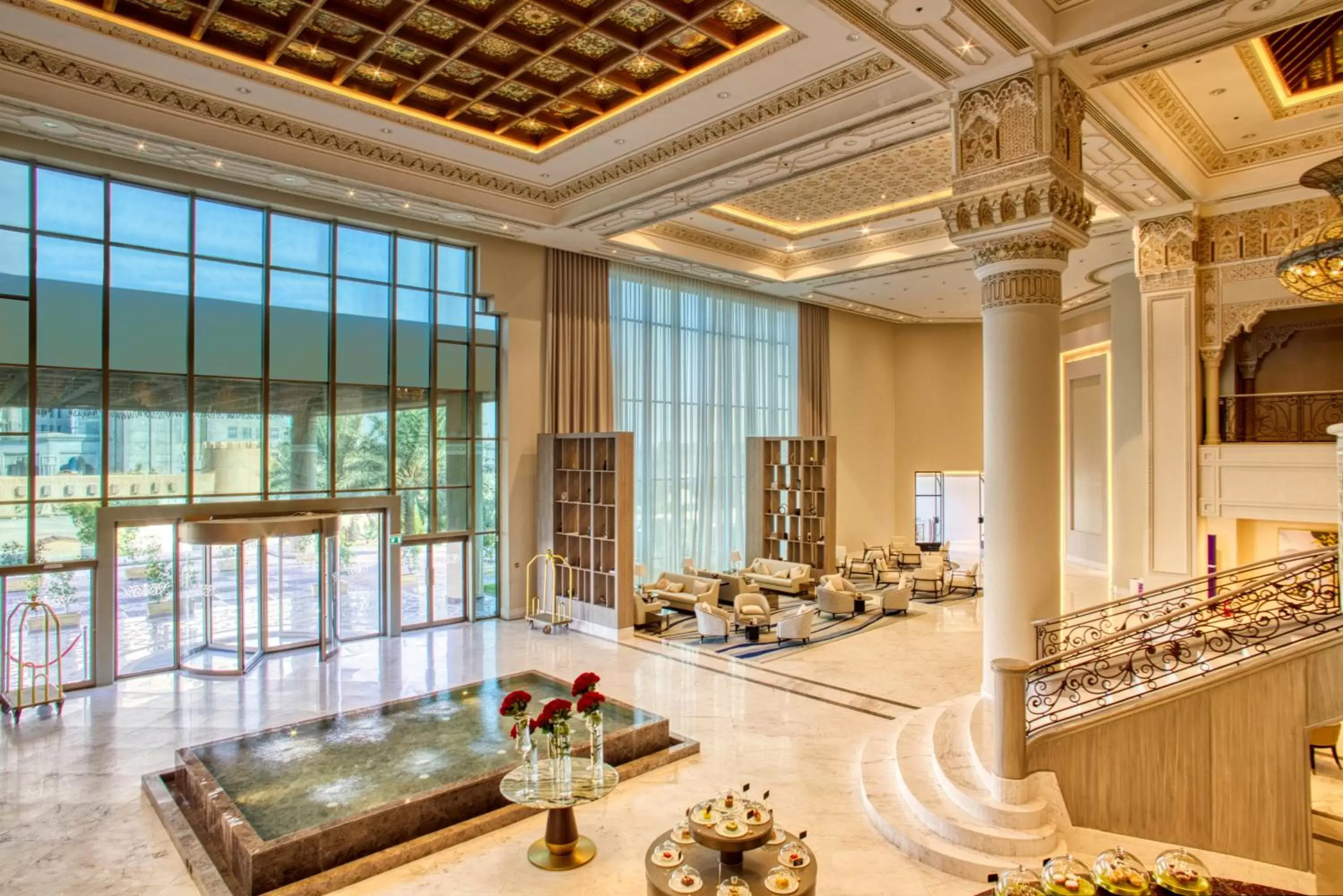 Lobby or reception in Al Ahsa InterContinental, an IHG Hotel