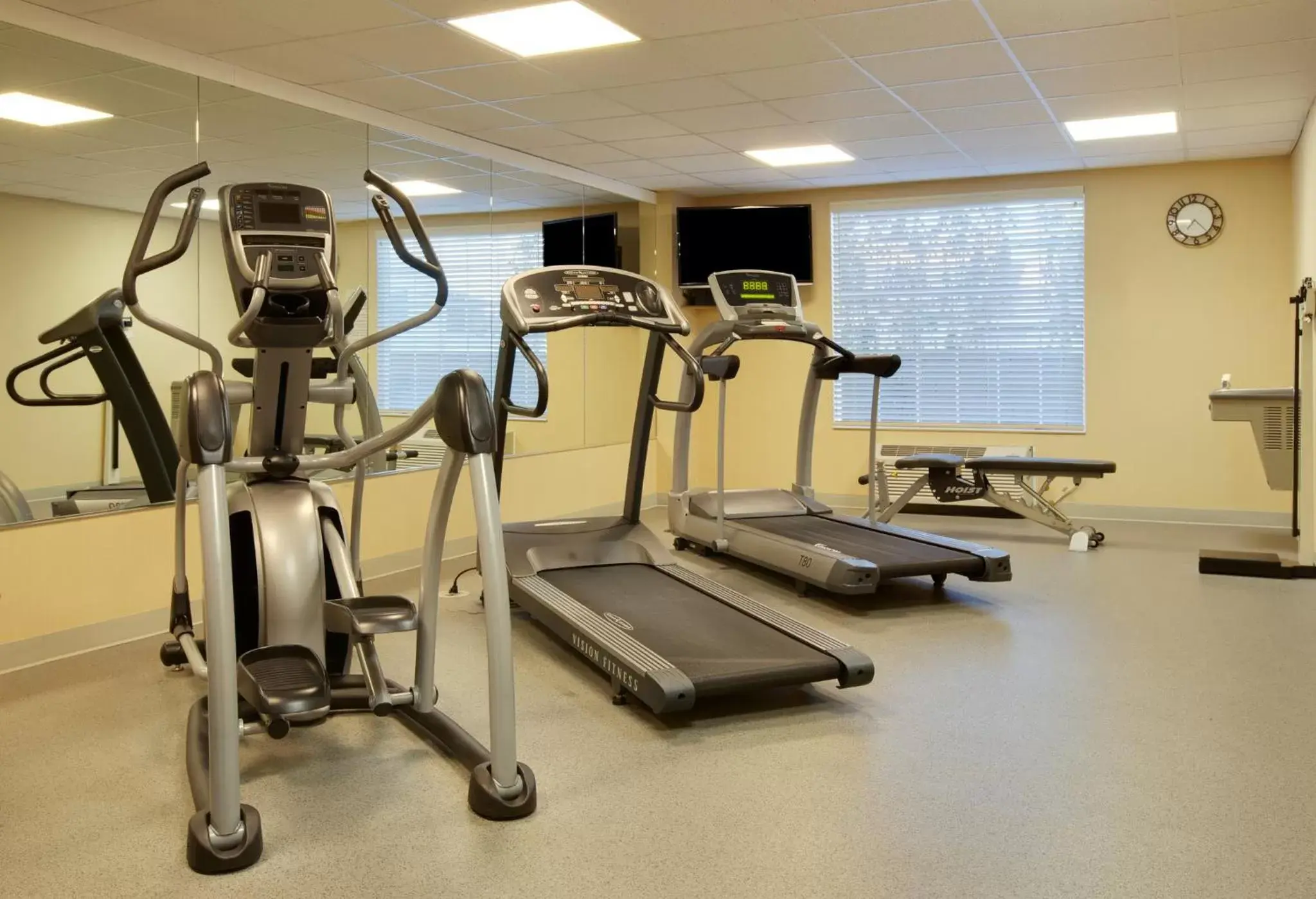 Fitness centre/facilities, Fitness Center/Facilities in Holiday Inn Express Oakdale, an IHG Hotel