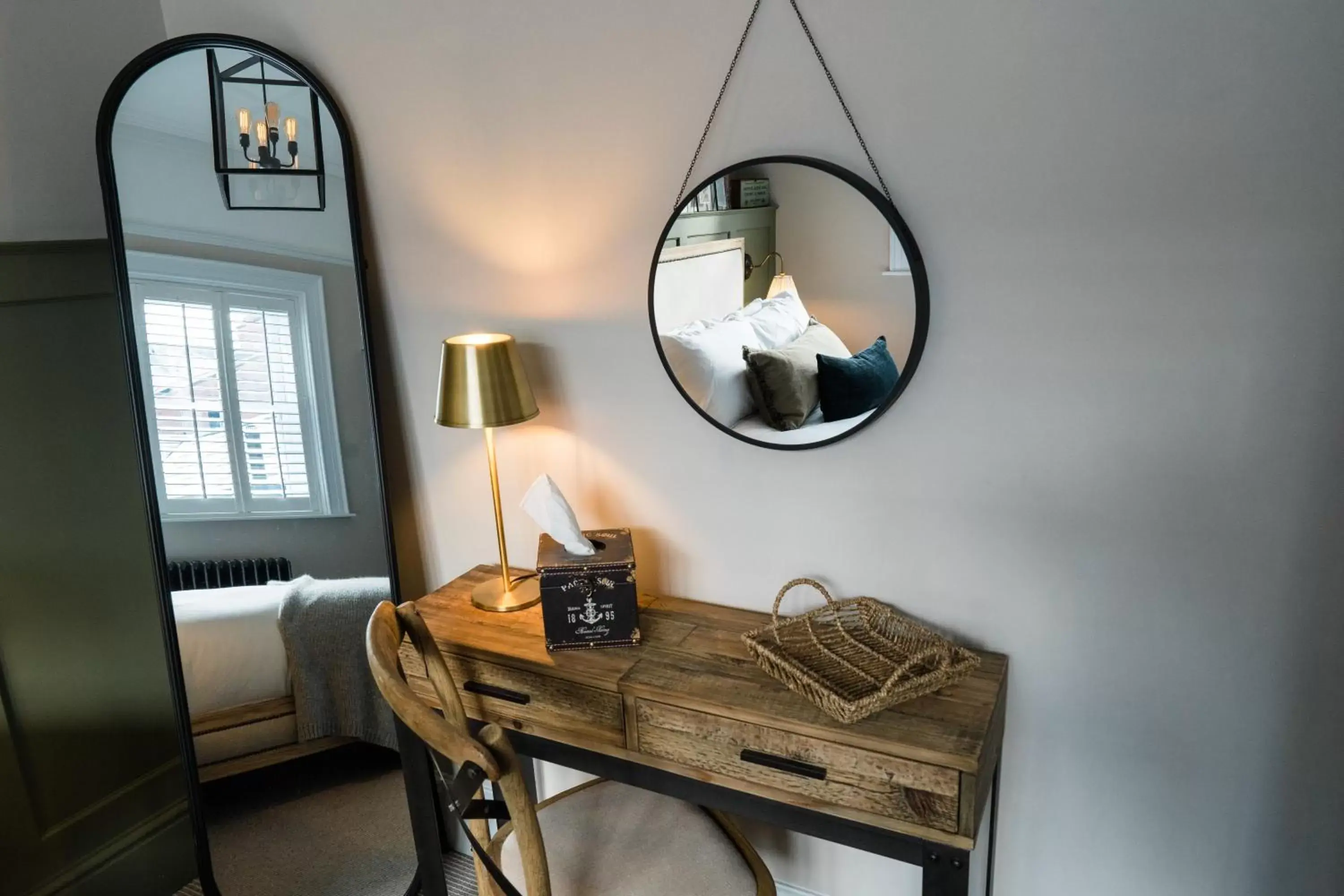 Bedroom, TV/Entertainment Center in The Regency Suites & Residences