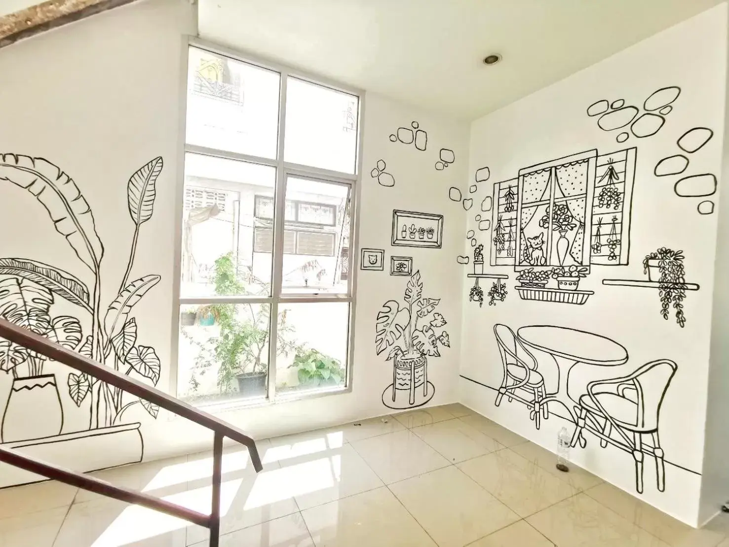 Inner courtyard view in RoomQuest Chiang Mai Tha Phae Inner courtyard view in RoomQuest Chiang Mai Tha Phae