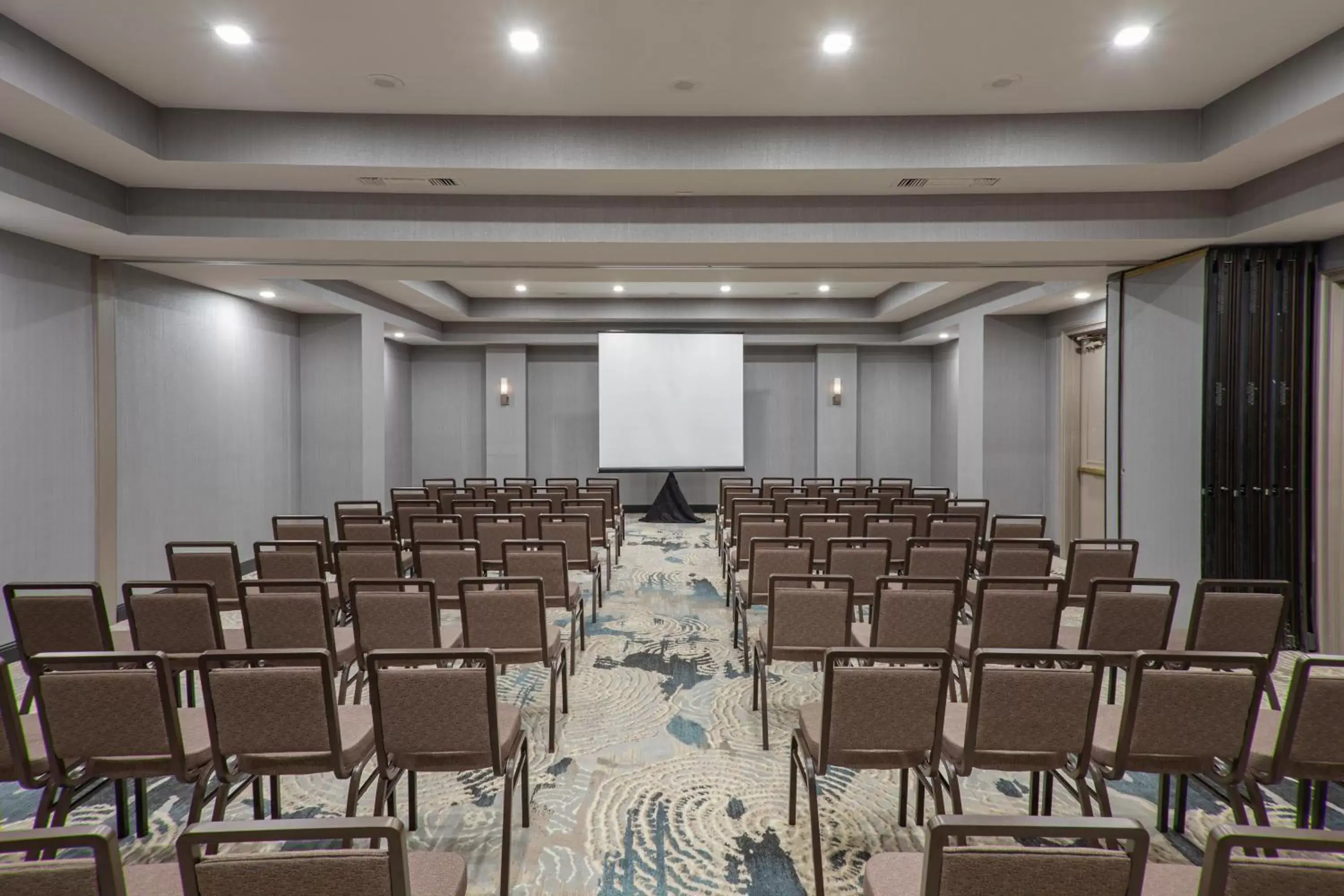 Meeting/conference room in Sheraton Suites Columbus Worthington