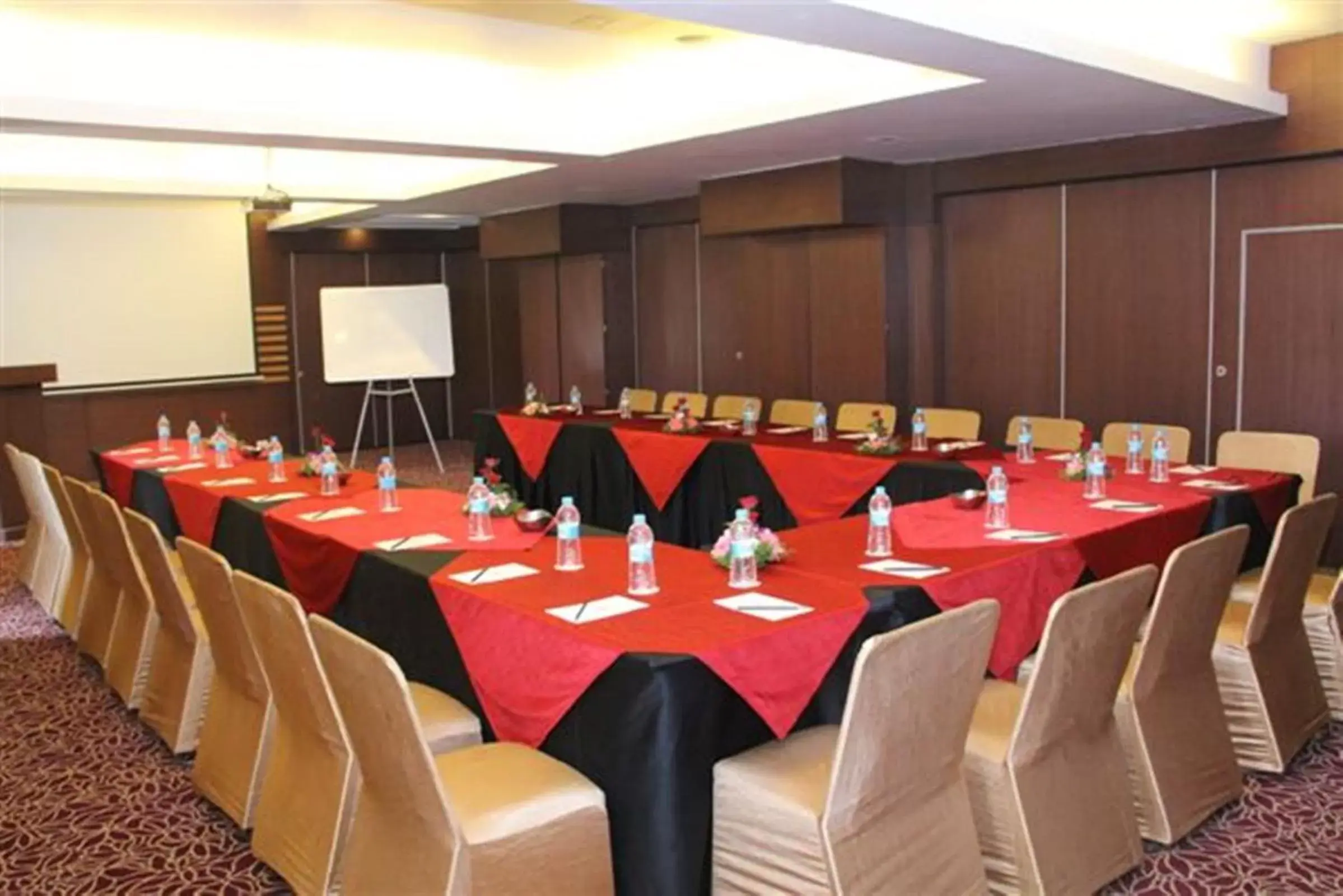 Banquet/Function facilities in Royal Orchid Golden Suites Pune