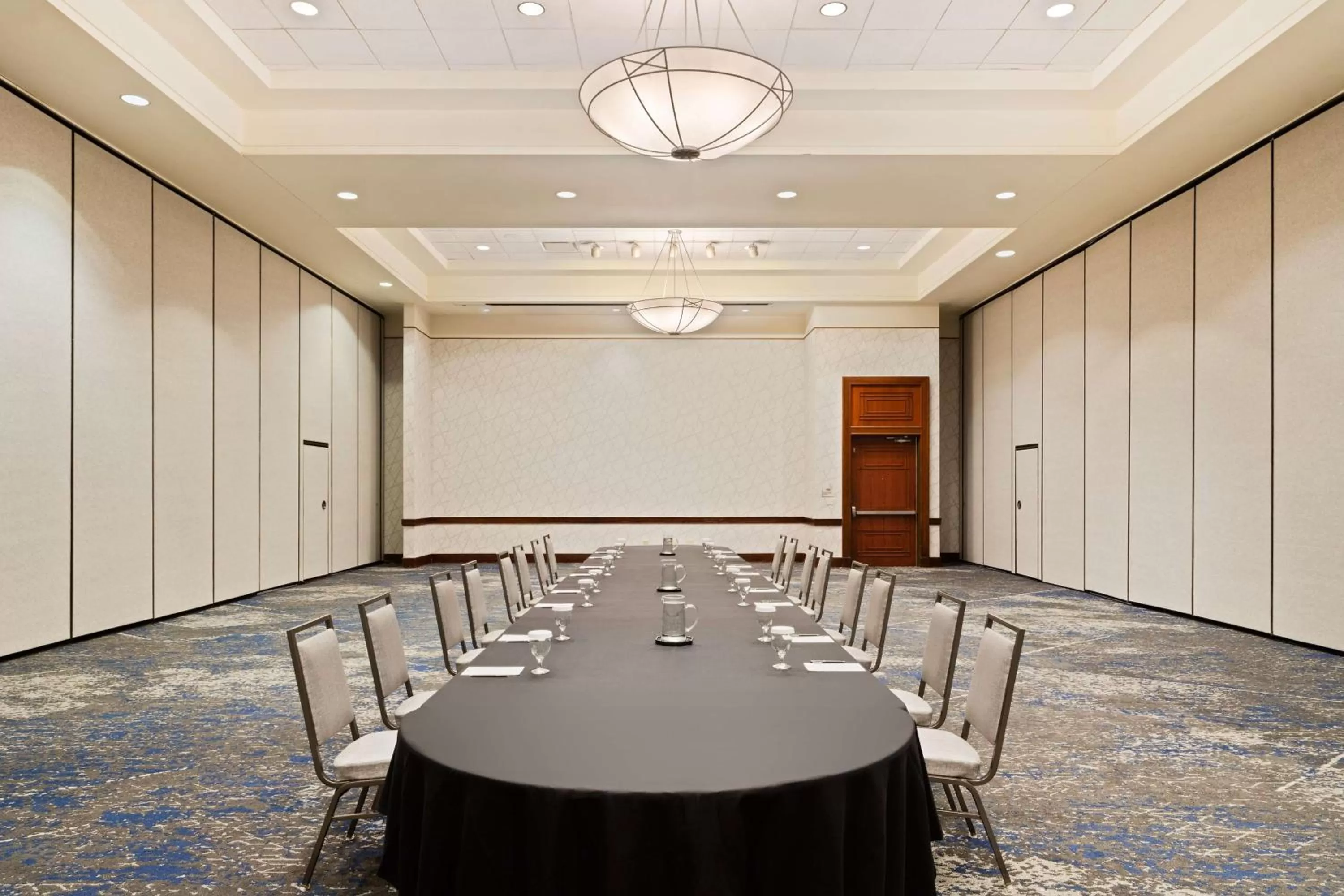 Meeting/conference room in Embassy Suites by Hilton Tampa USF Near Busch Gardens