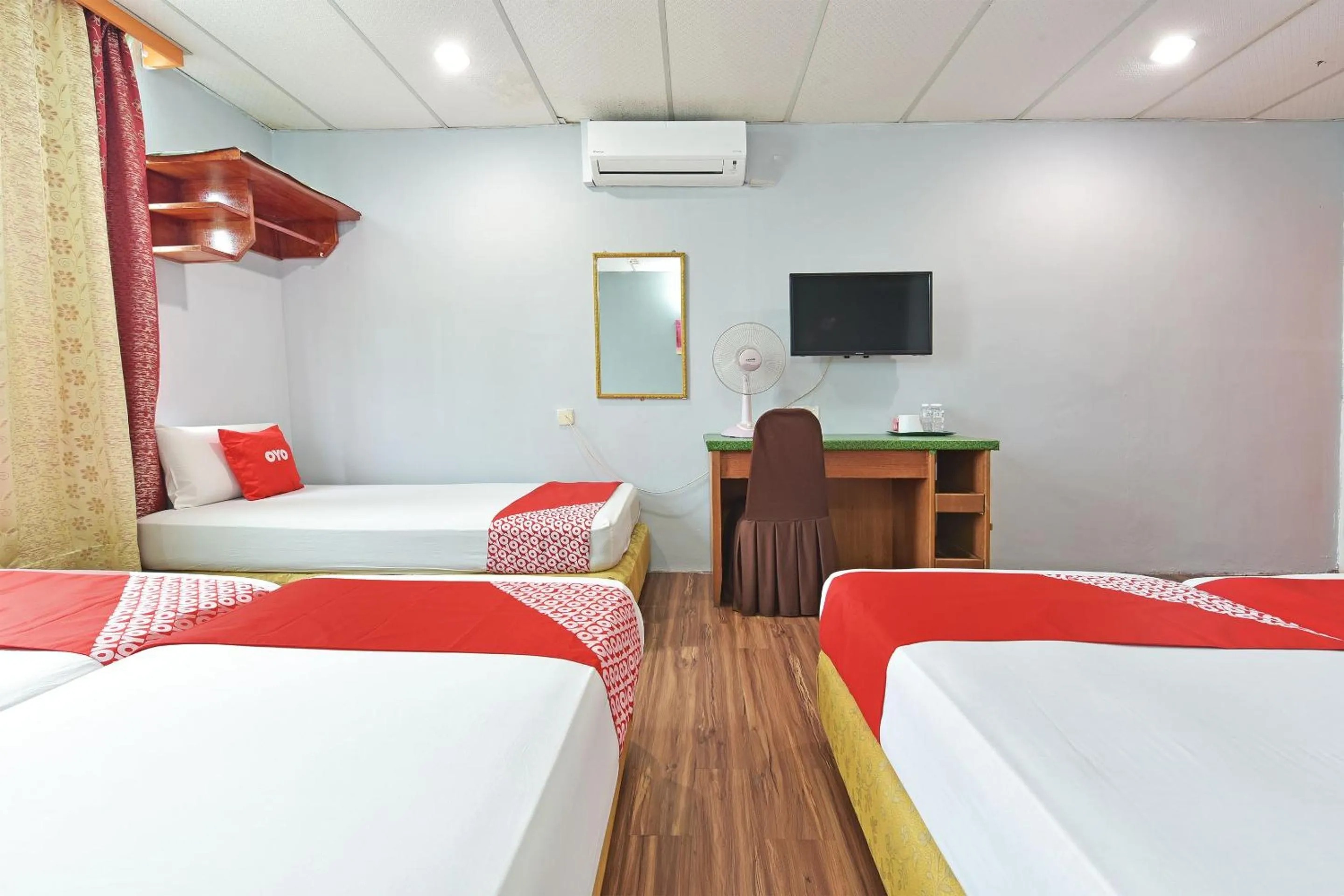 Bedroom, Bed in OYO 90846 Hotel Akasia