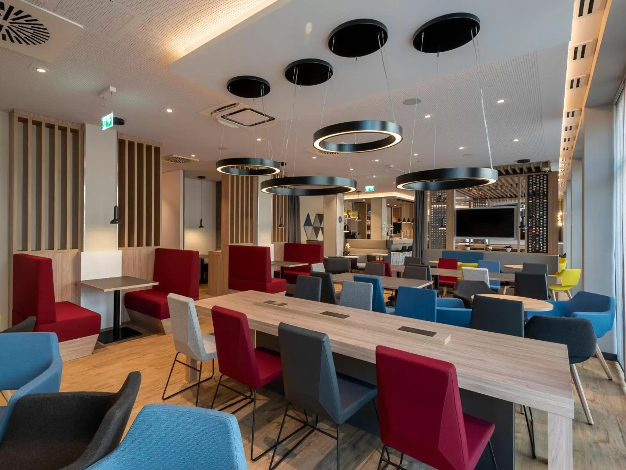 Restaurant/places to eat in Holiday Inn Express - Offenbach, an IHG Hotel