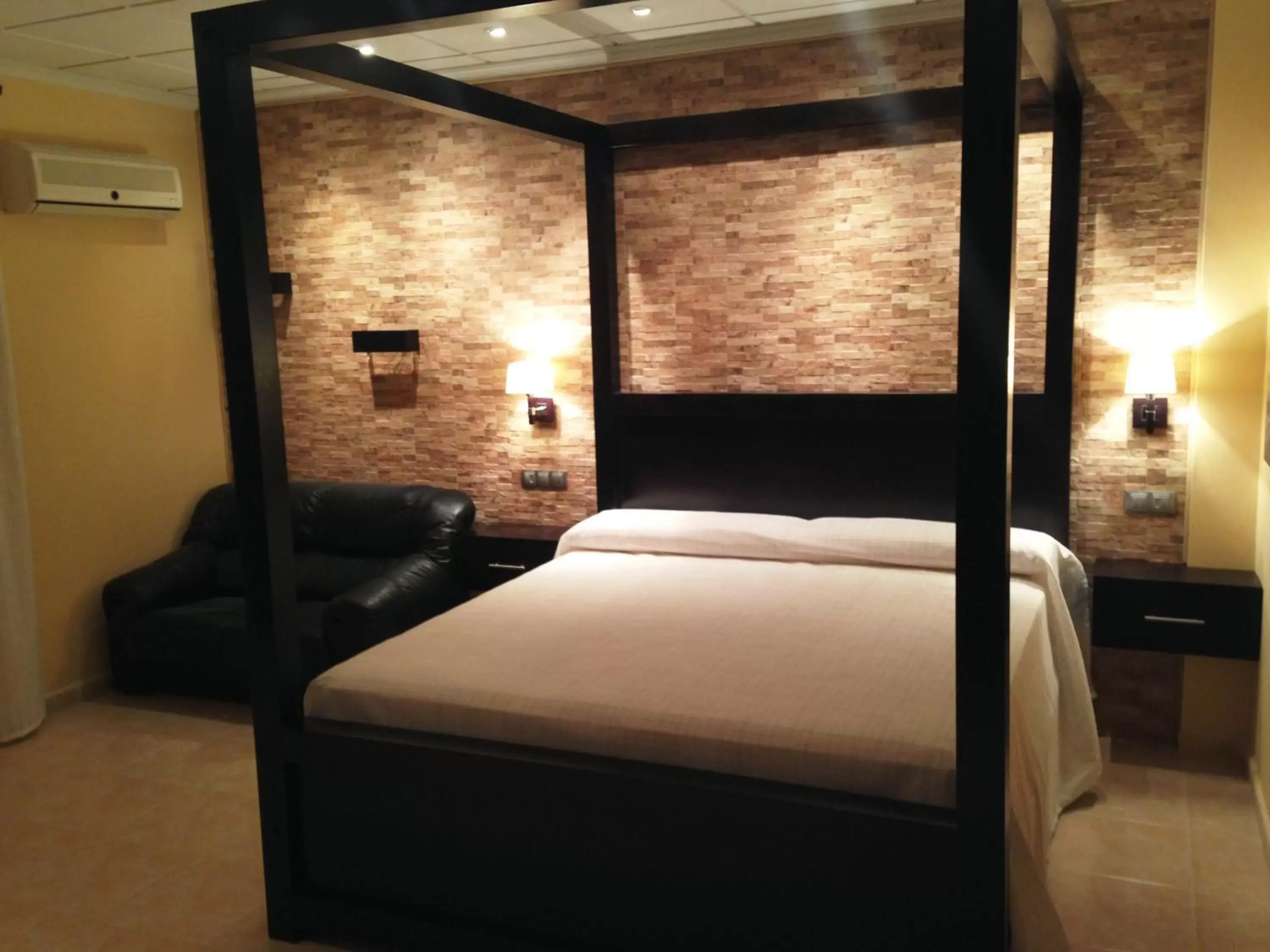 Bed in Hotel Don Juan