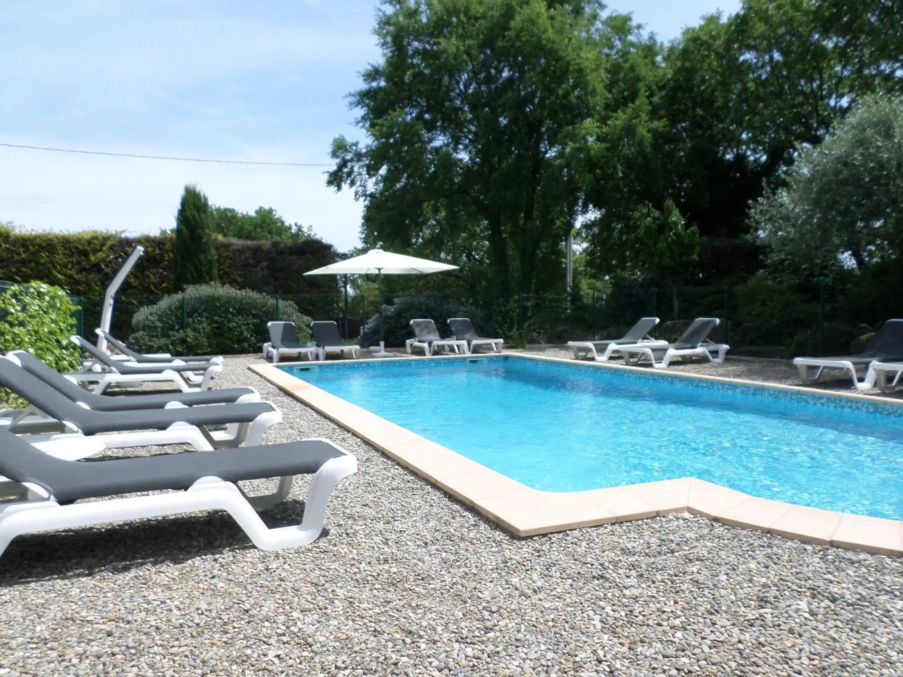 Day, Swimming Pool in Hotel Les Oliviers