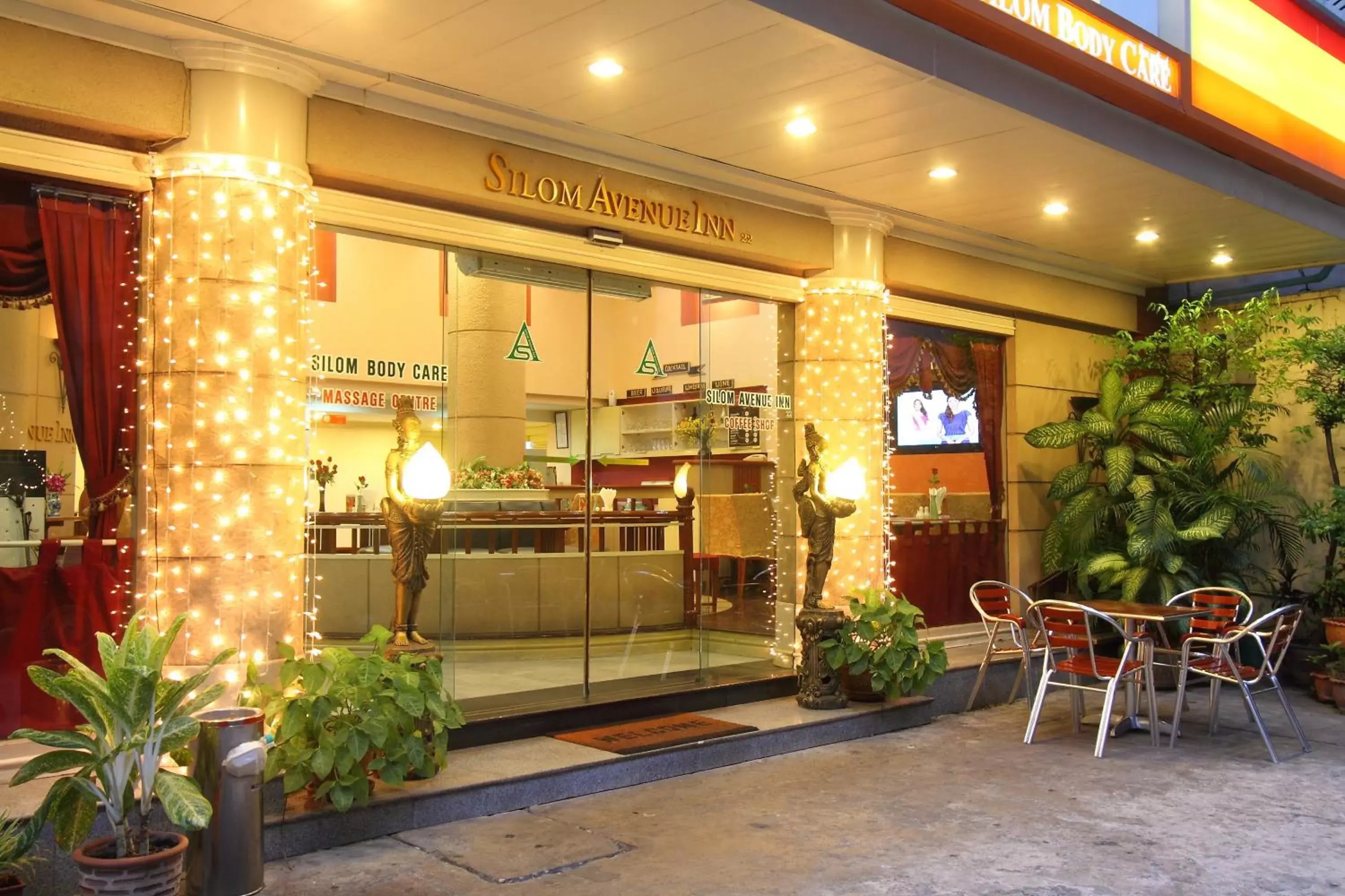 Facade/entrance in Silom Avenue Inn
