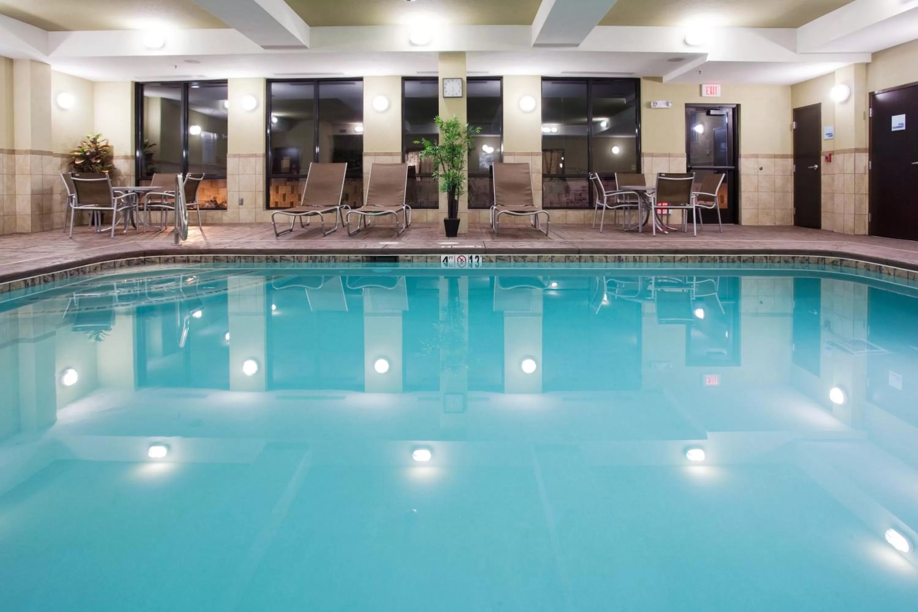 Swimming pool in Holiday Inn Express & Suites Richfield by IHG