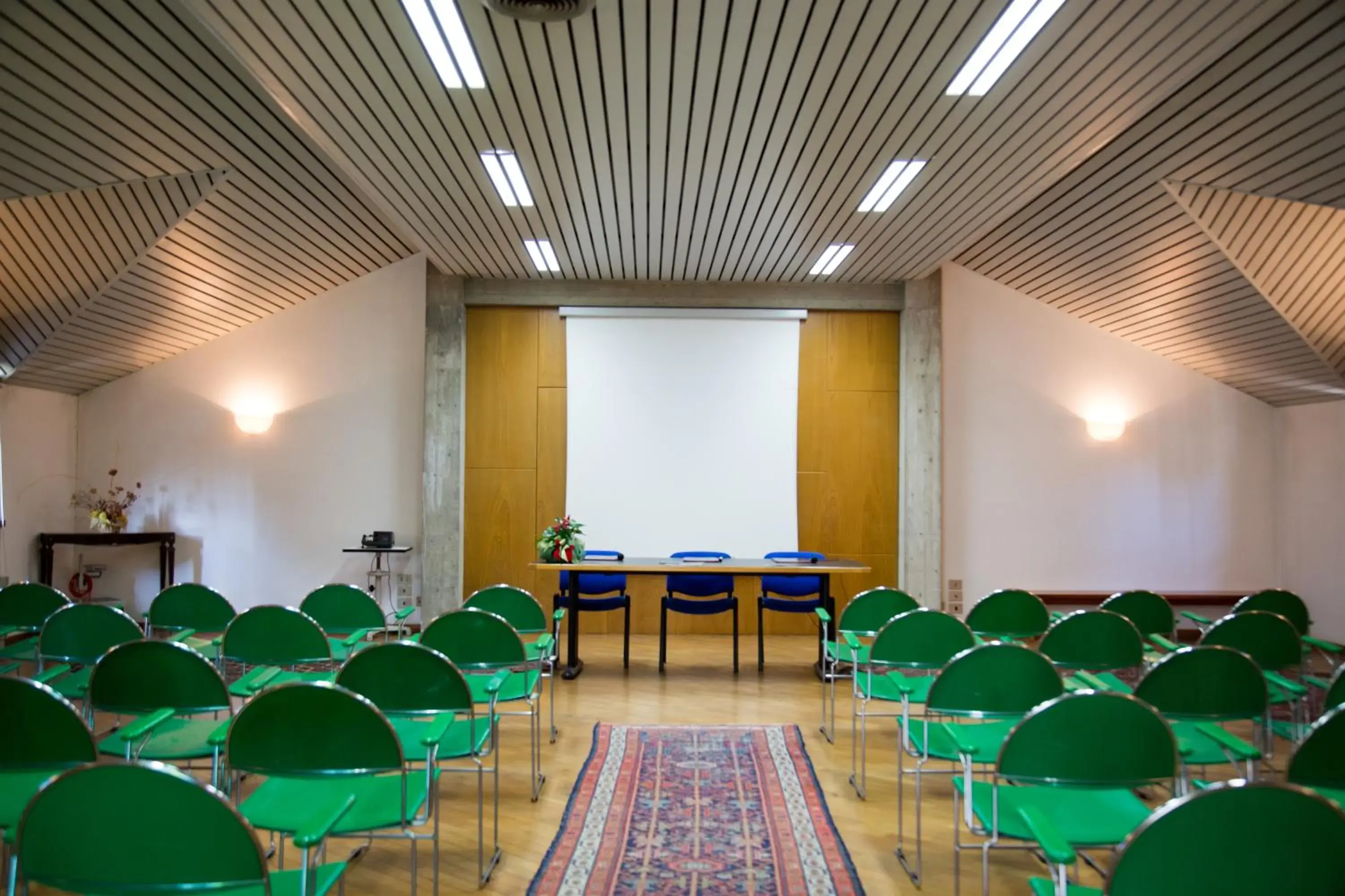 Business facilities in Hotel Cappelli