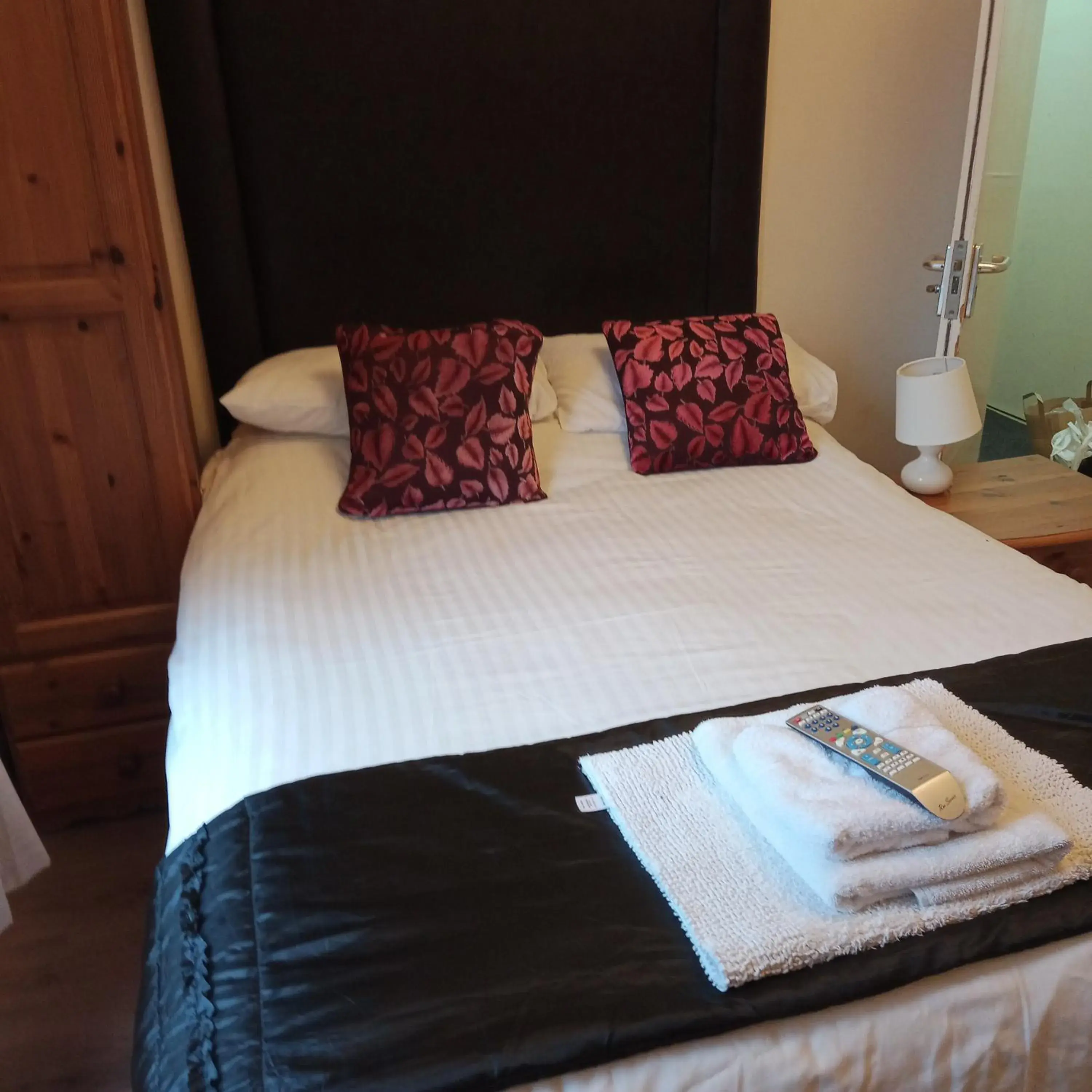 Bed in The Wilton Weymouth Bed in The Wilton Weymouth