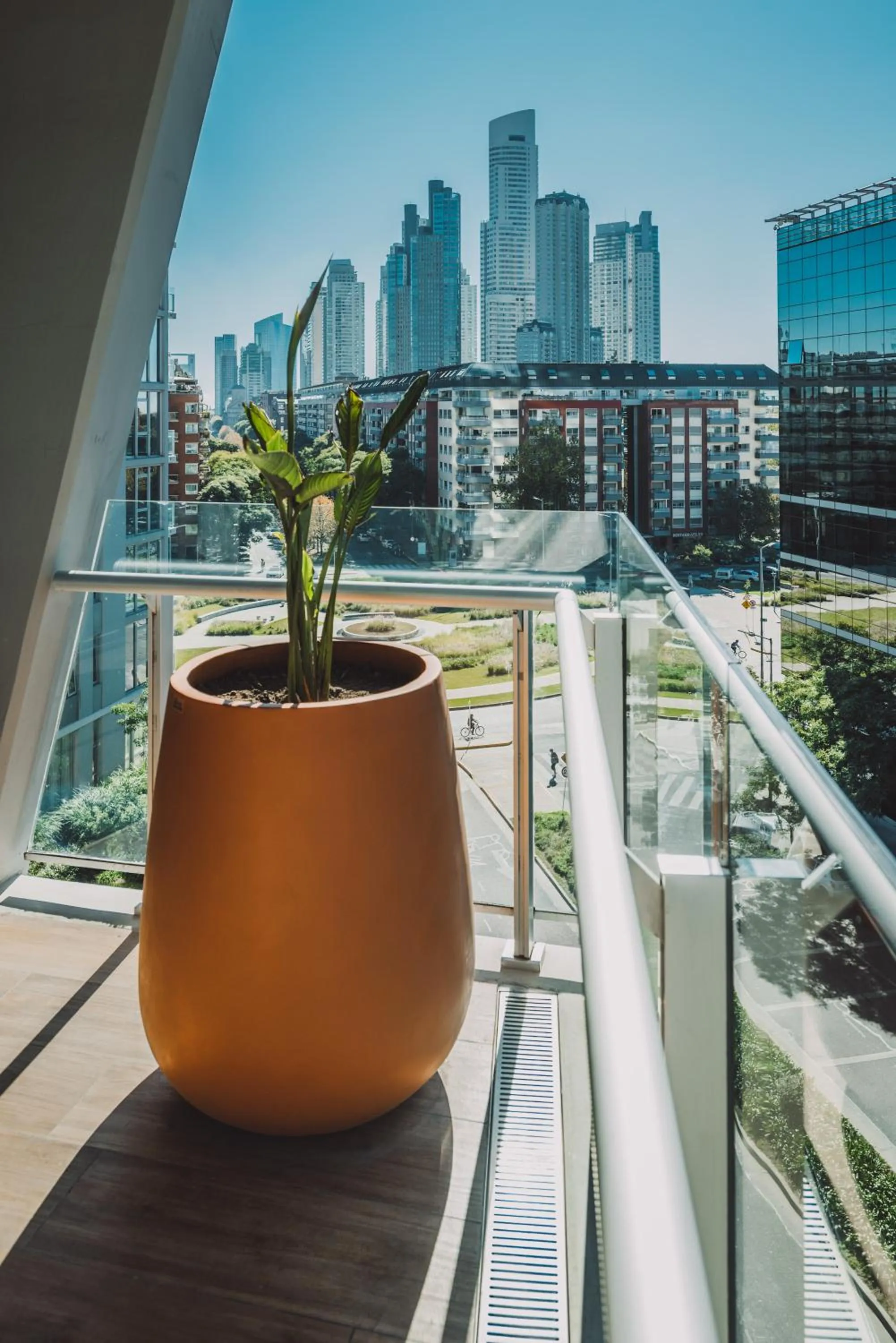 Quiet street view in SLS Buenos Aires Puerto Madero